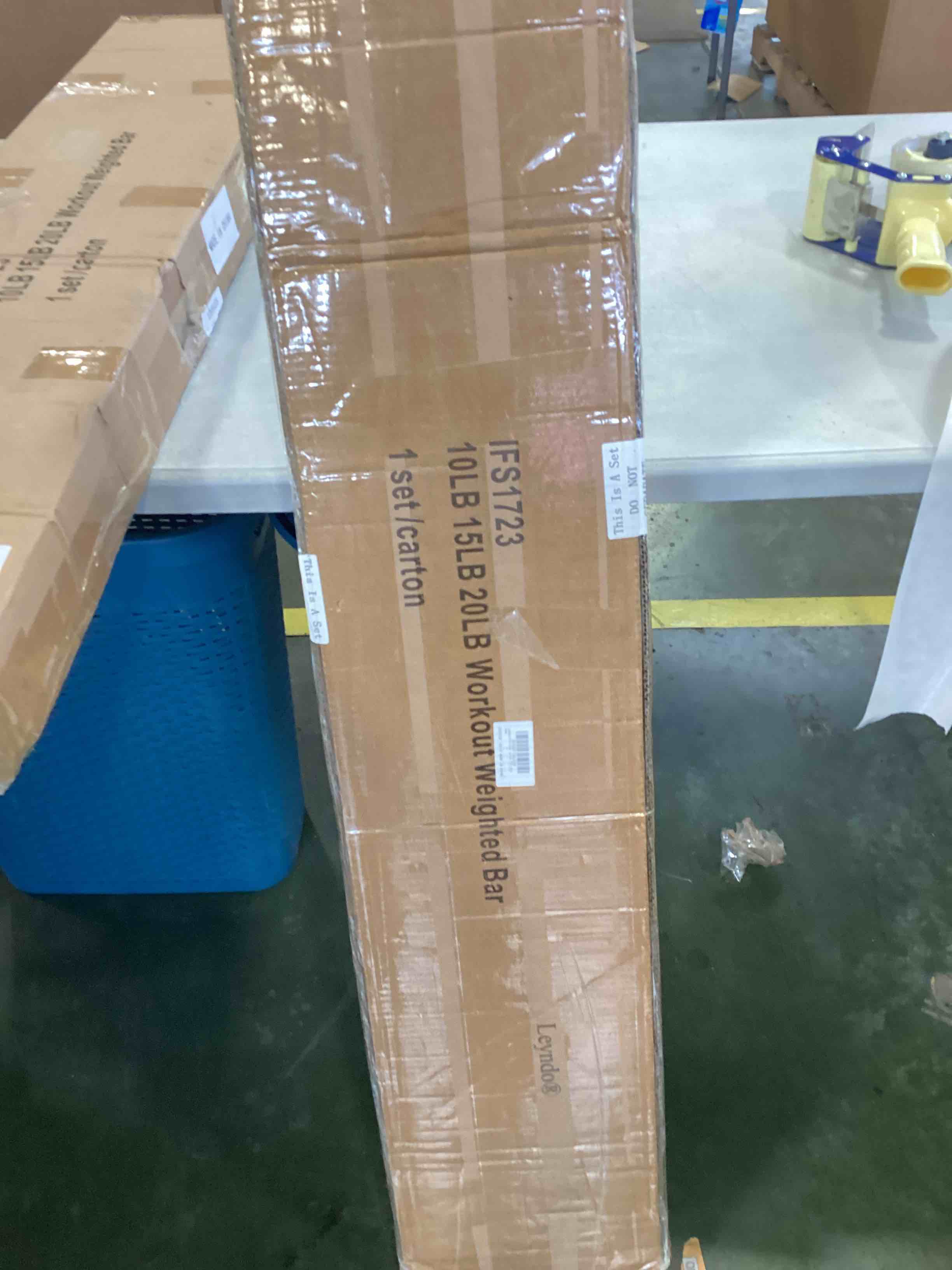 https://s3.amazonaws.com/lotting-images-prod/bidfta/YEL5961477_1709563900103.jpeg