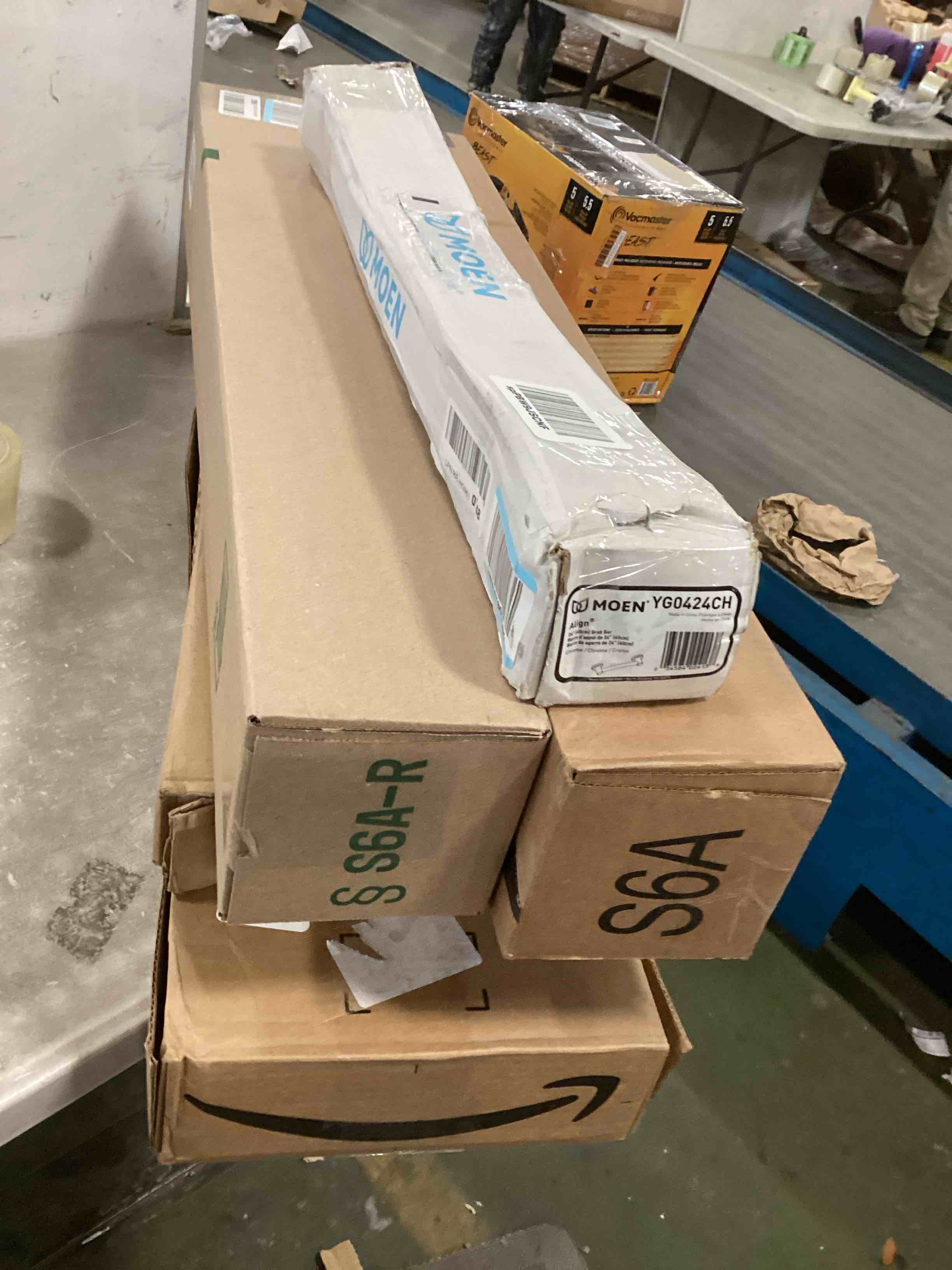 Assorted miscellaneous items for maintenance home 