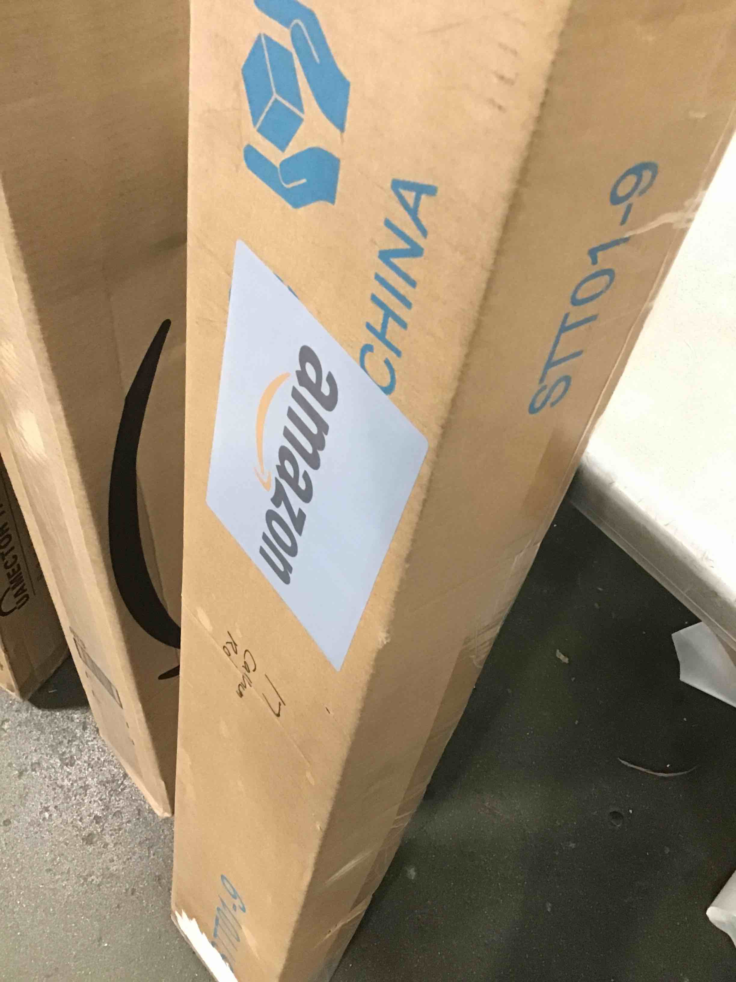 https://s3.amazonaws.com/lotting-images-prod/bidfta/YEL5963121_1709495533101.jpeg