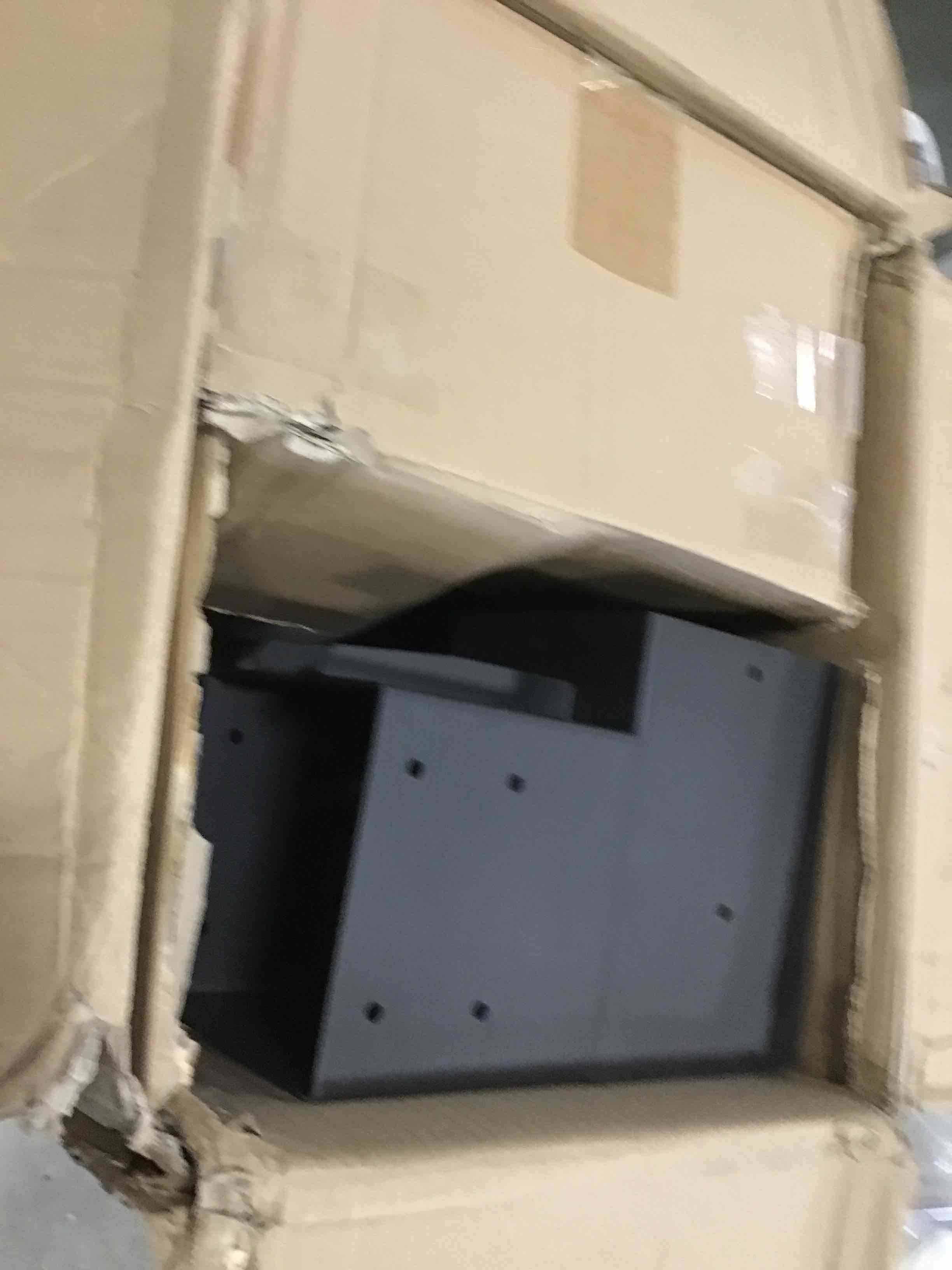 https://s3.amazonaws.com/lotting-images-prod/bidfta/YEL5963372_1709569453021.jpeg