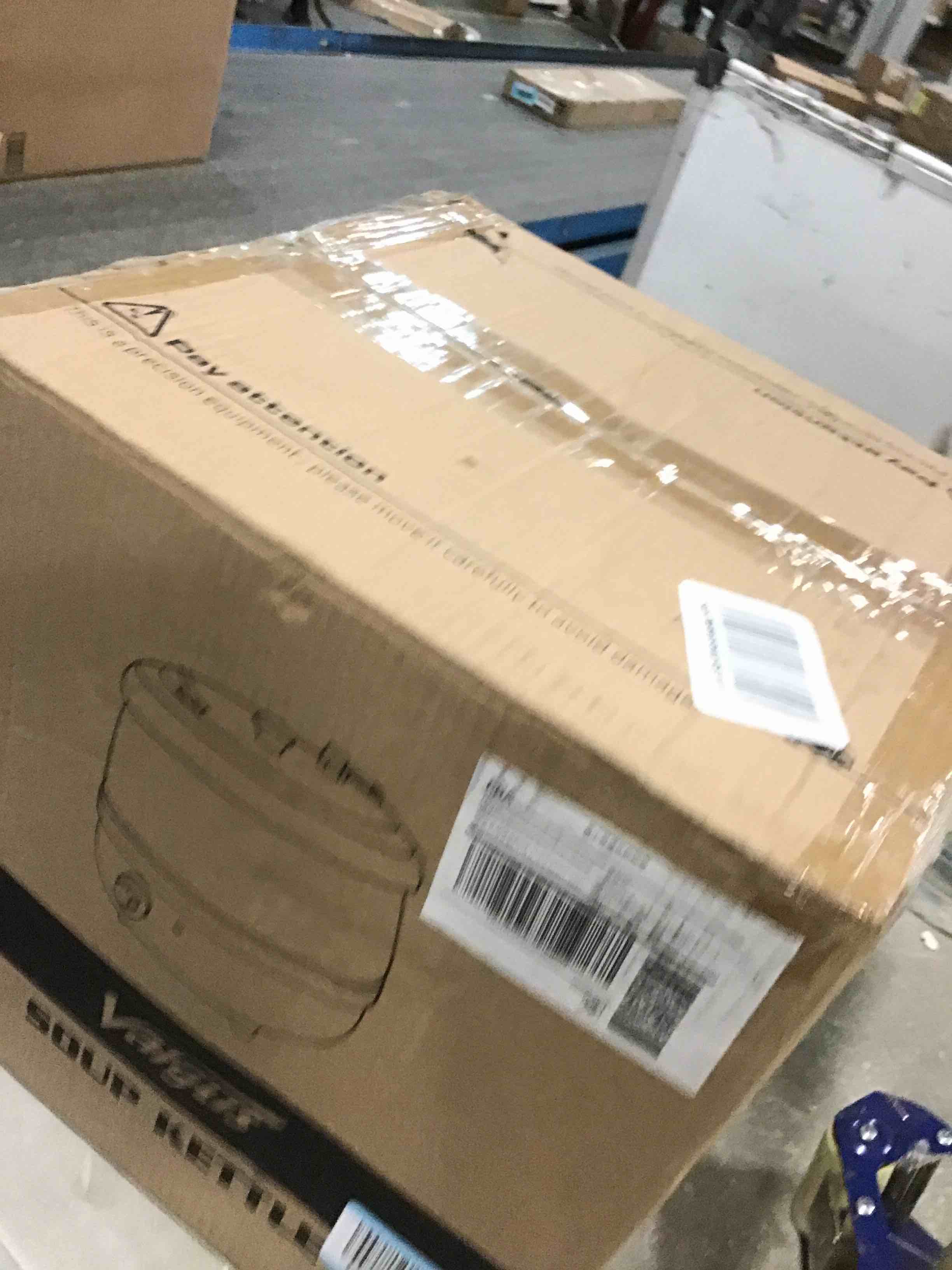 https://s3.amazonaws.com/lotting-images-prod/bidfta/YEL5963409_1709572070026.jpeg