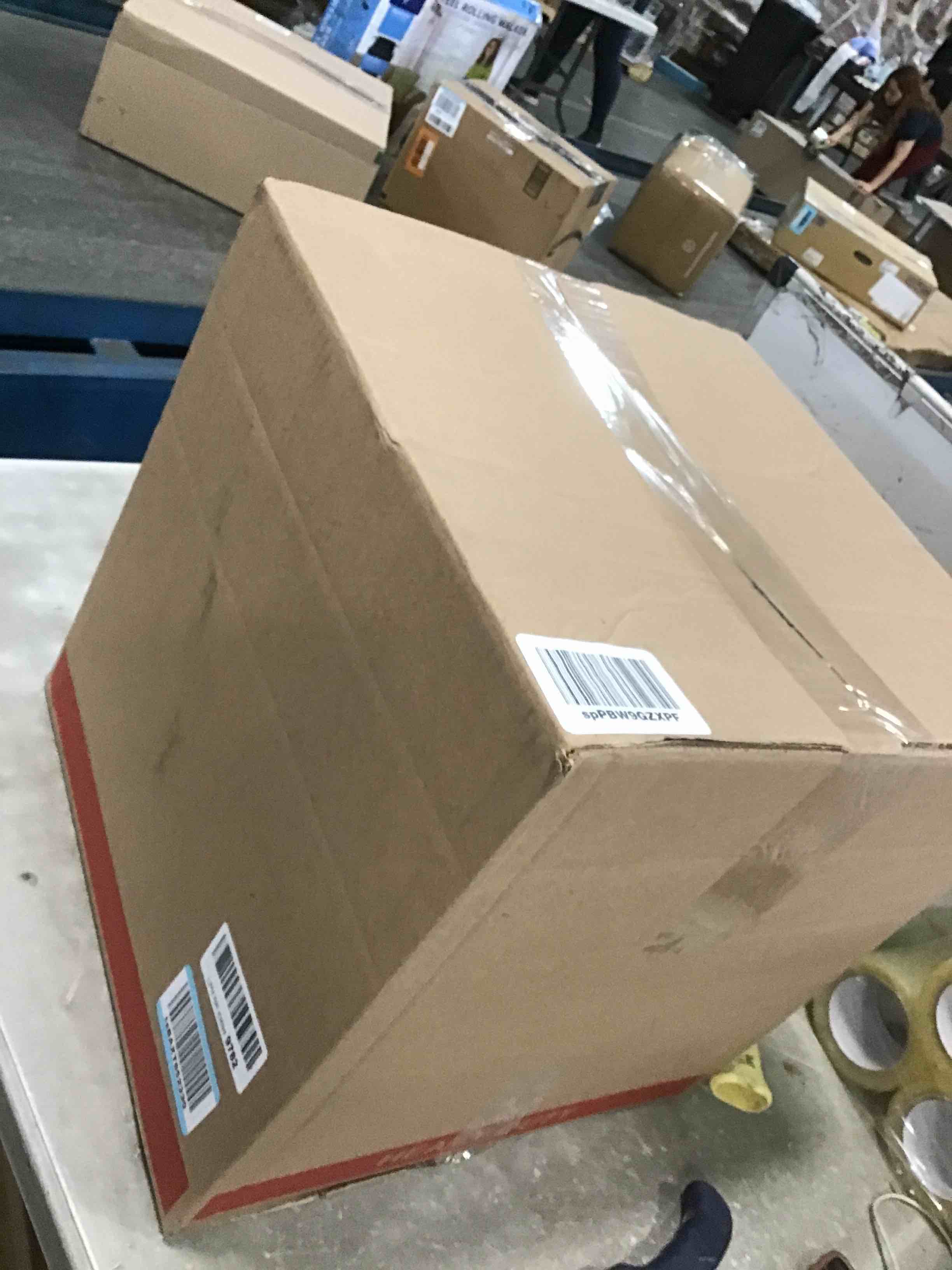 https://s3.amazonaws.com/lotting-images-prod/bidfta/YEL5963525_1709580588248.jpeg