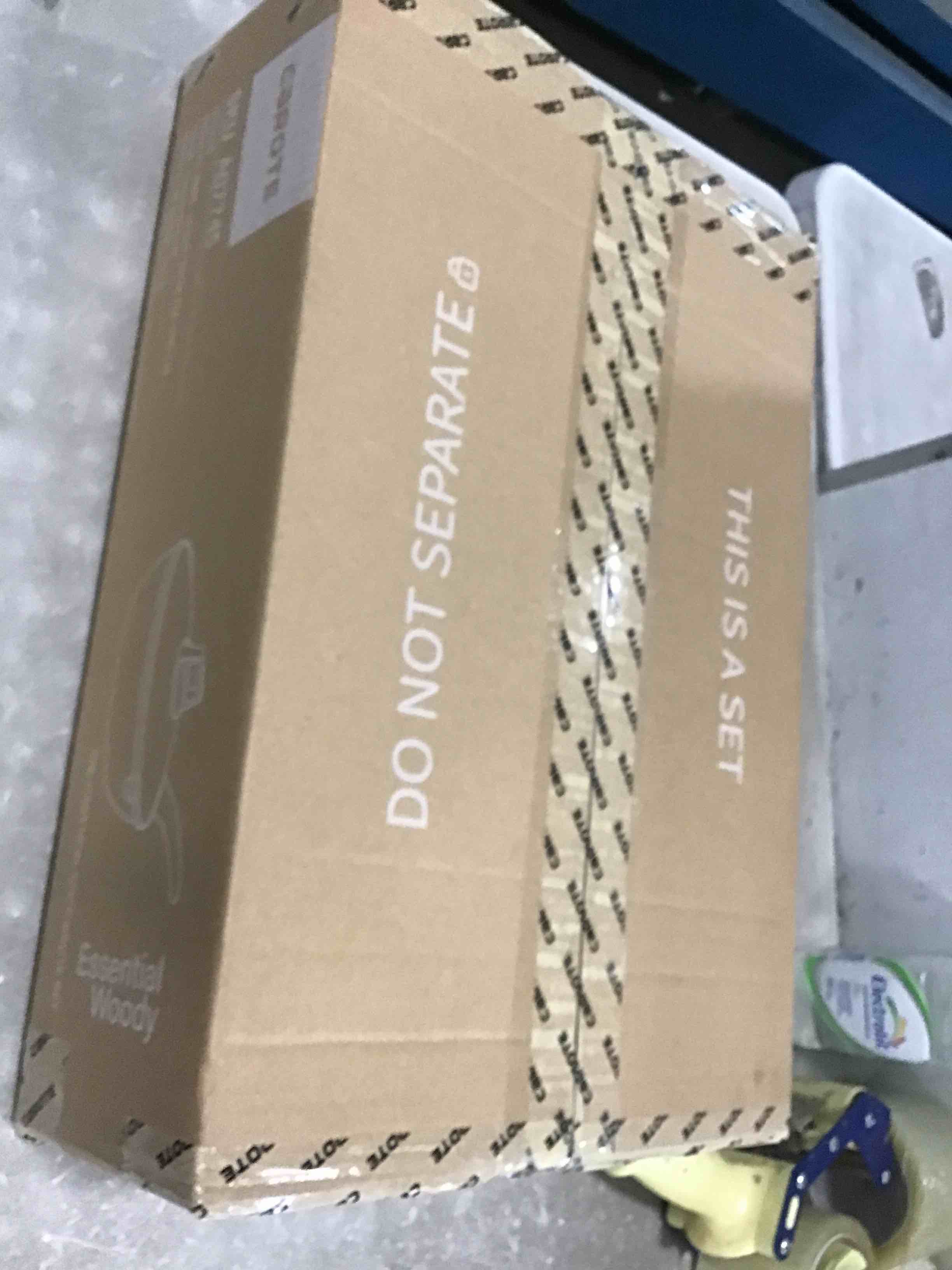 https://s3.amazonaws.com/lotting-images-prod/bidfta/YEL5963607_1709586421331.jpeg