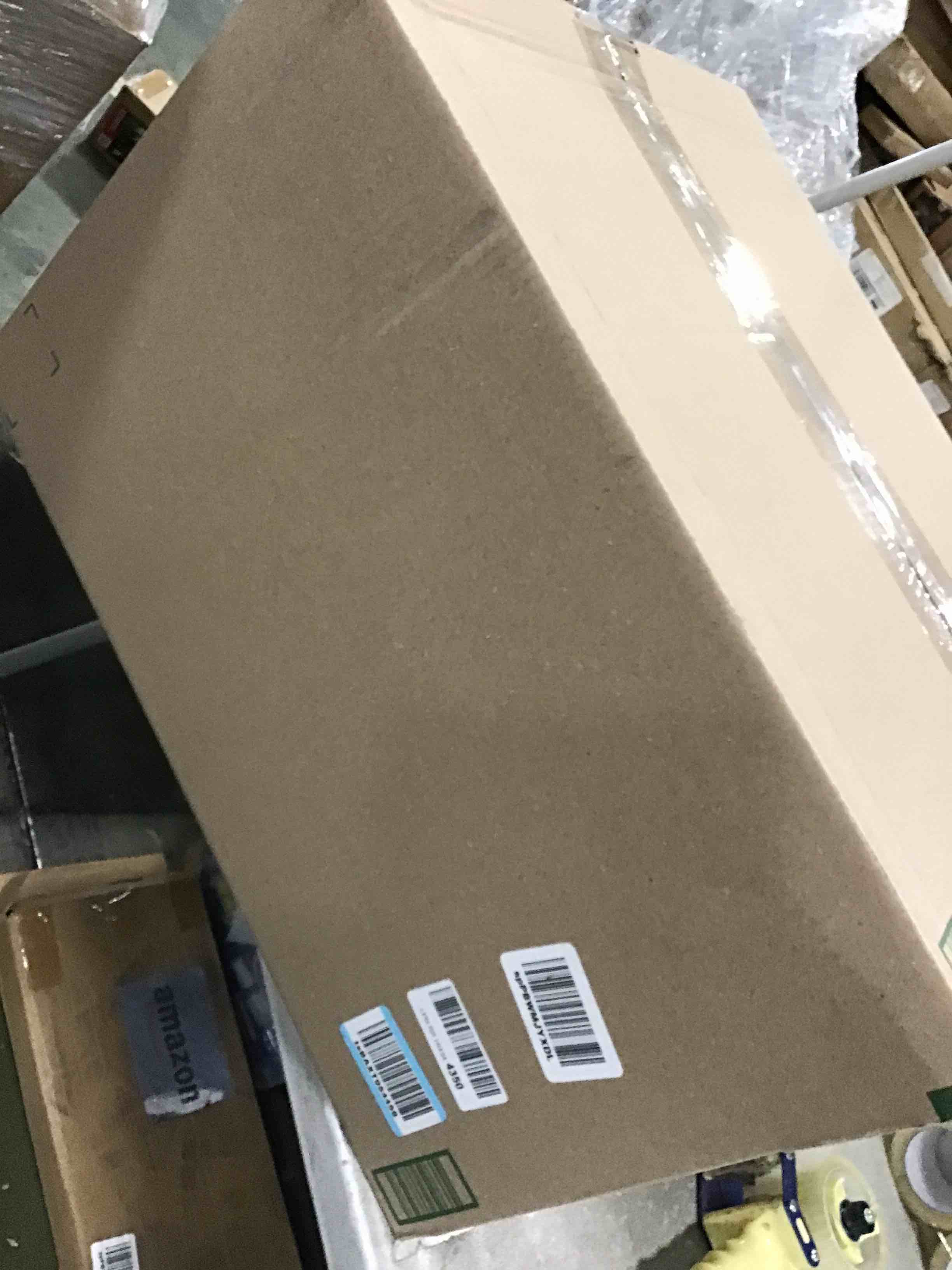 https://s3.amazonaws.com/lotting-images-prod/bidfta/YEL5963793_1709653217739.jpeg