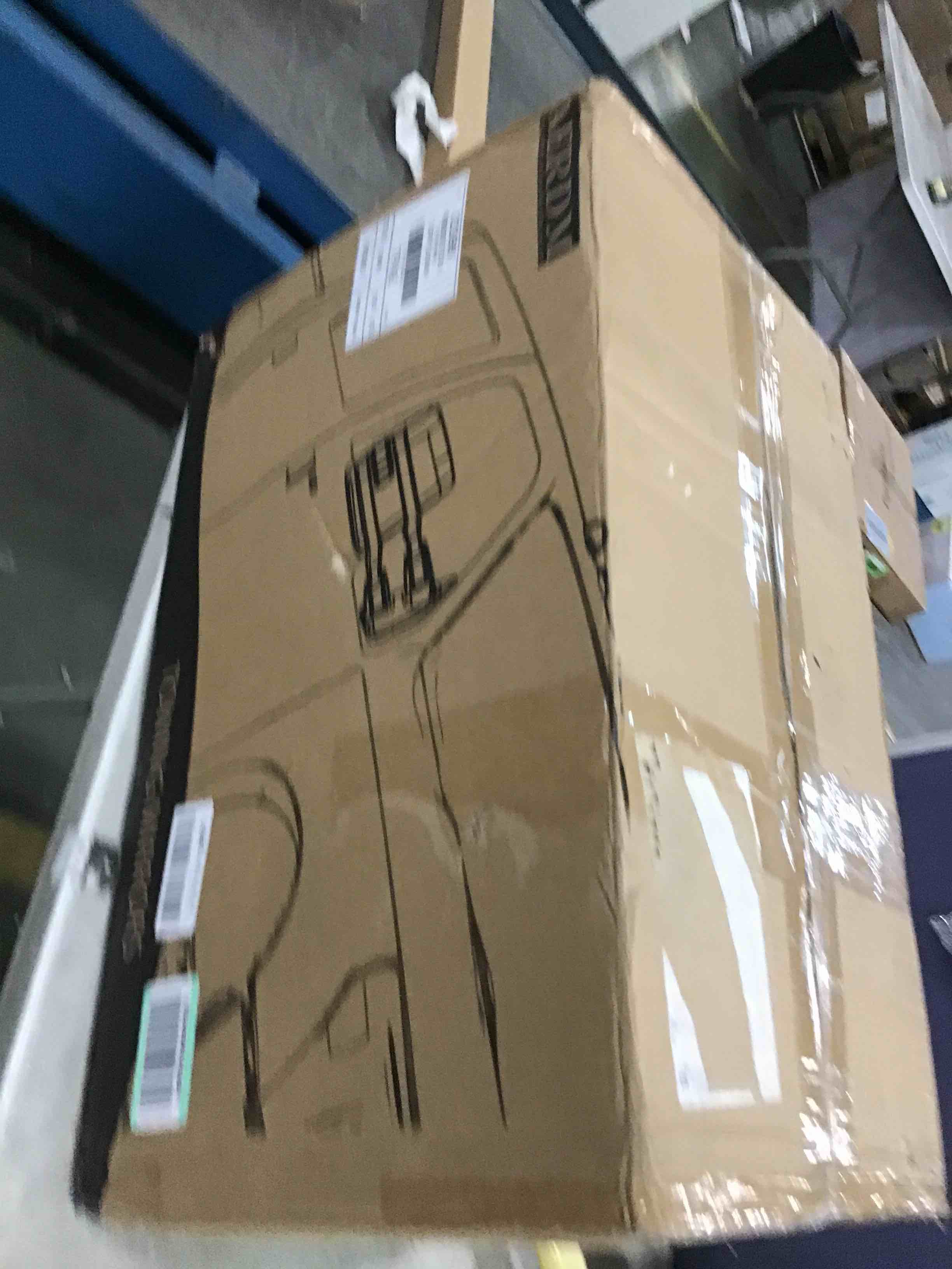 https://s3.amazonaws.com/lotting-images-prod/bidfta/YEL5964404_1709753368005.jpeg