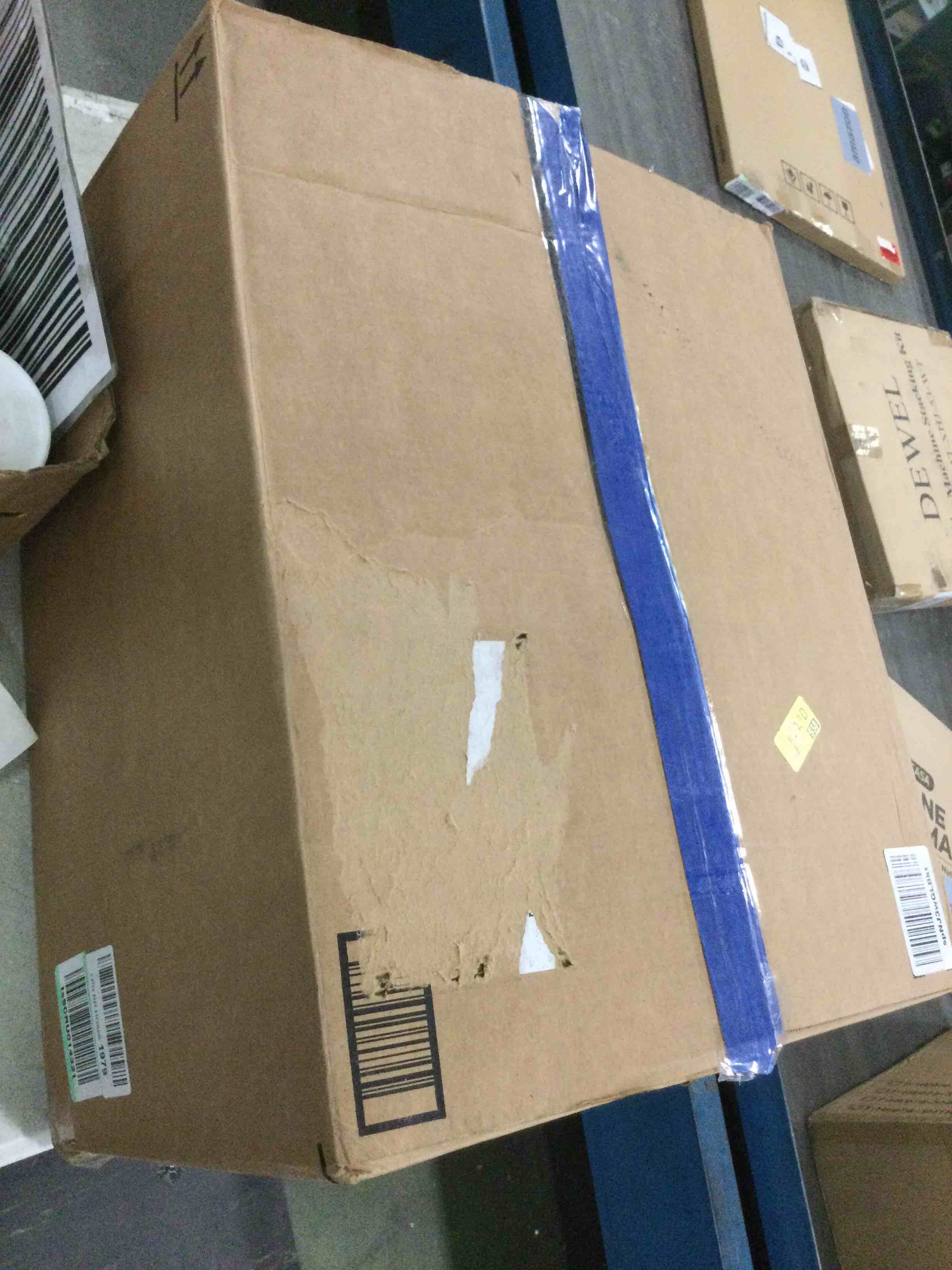 https://s3.amazonaws.com/lotting-images-prod/bidfta/YEL5966639_1709731436813.jpeg