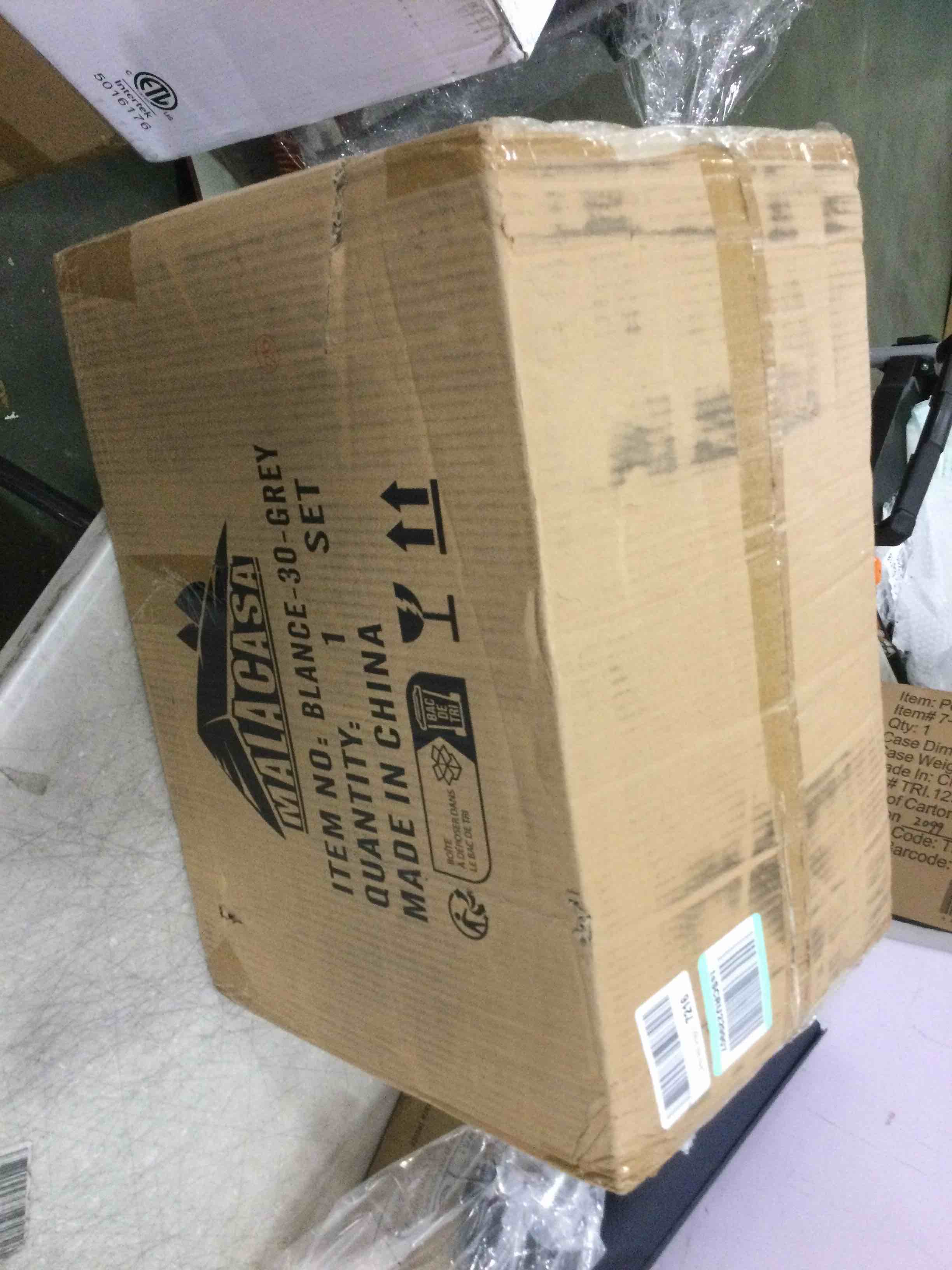https://s3.amazonaws.com/lotting-images-prod/bidfta/YEL5966641_1709731627985.jpeg