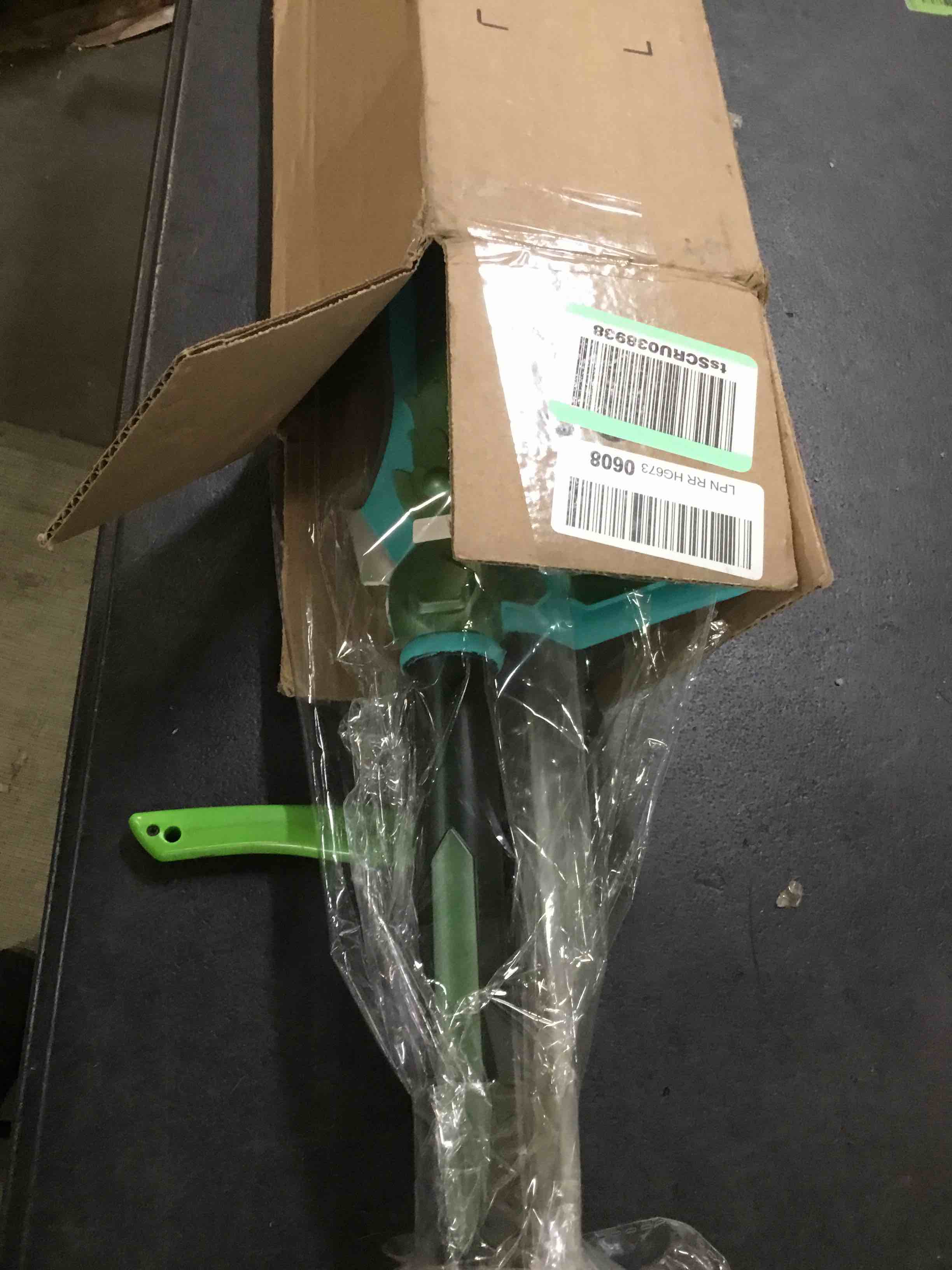 https://s3.amazonaws.com/lotting-images-prod/bidfta/YEL5967665_1709651887987.jpeg