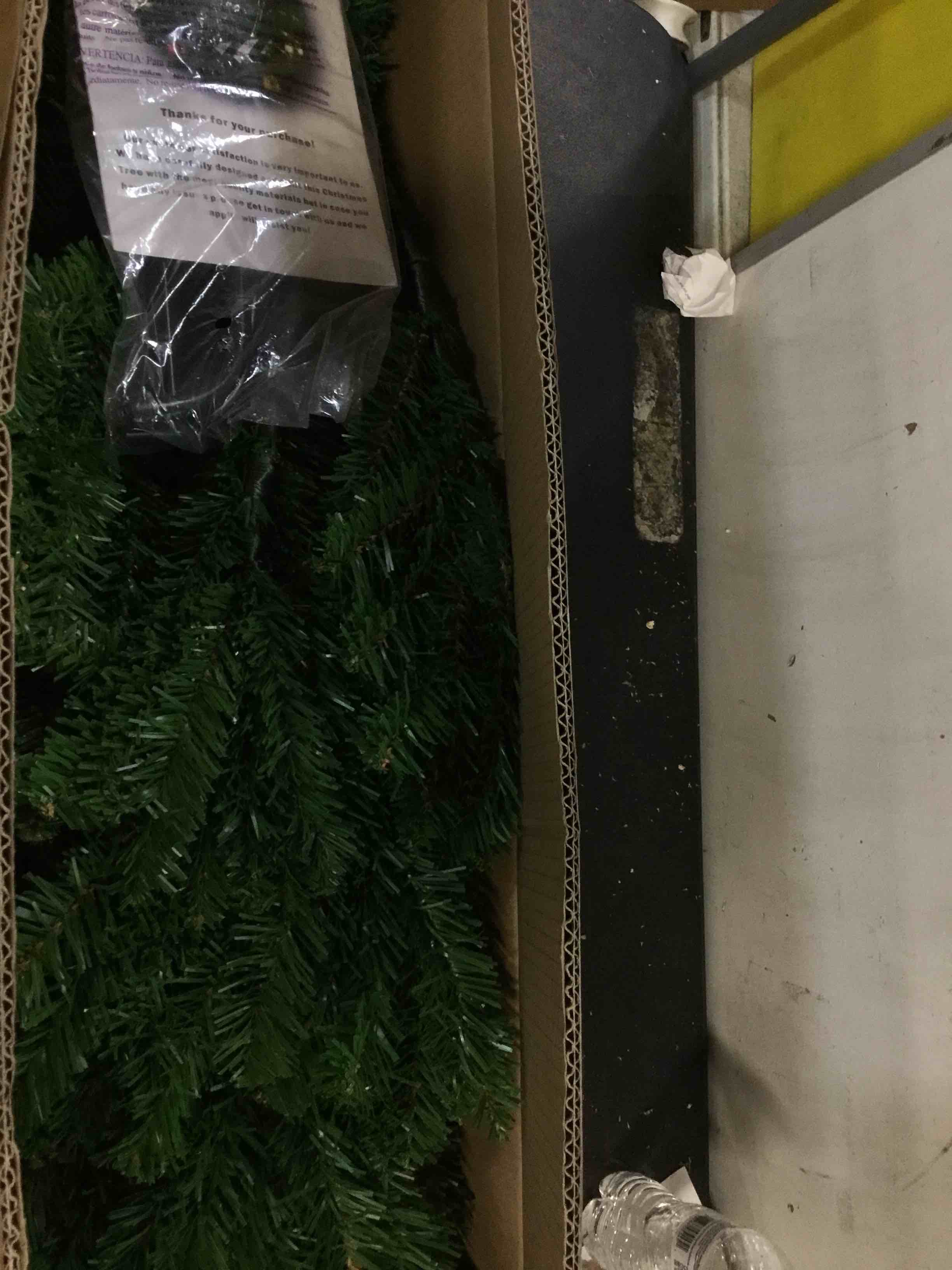 https://s3.amazonaws.com/lotting-images-prod/bidfta/YEL5967686_1709654169459.jpeg