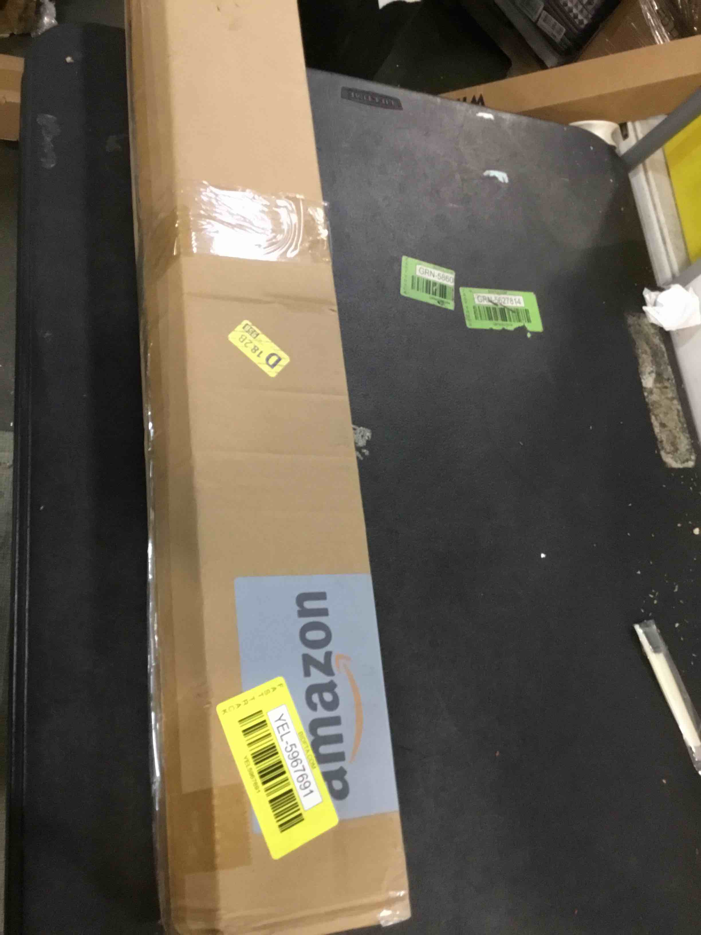 https://s3.amazonaws.com/lotting-images-prod/bidfta/YEL5967691_1709654803204.jpeg