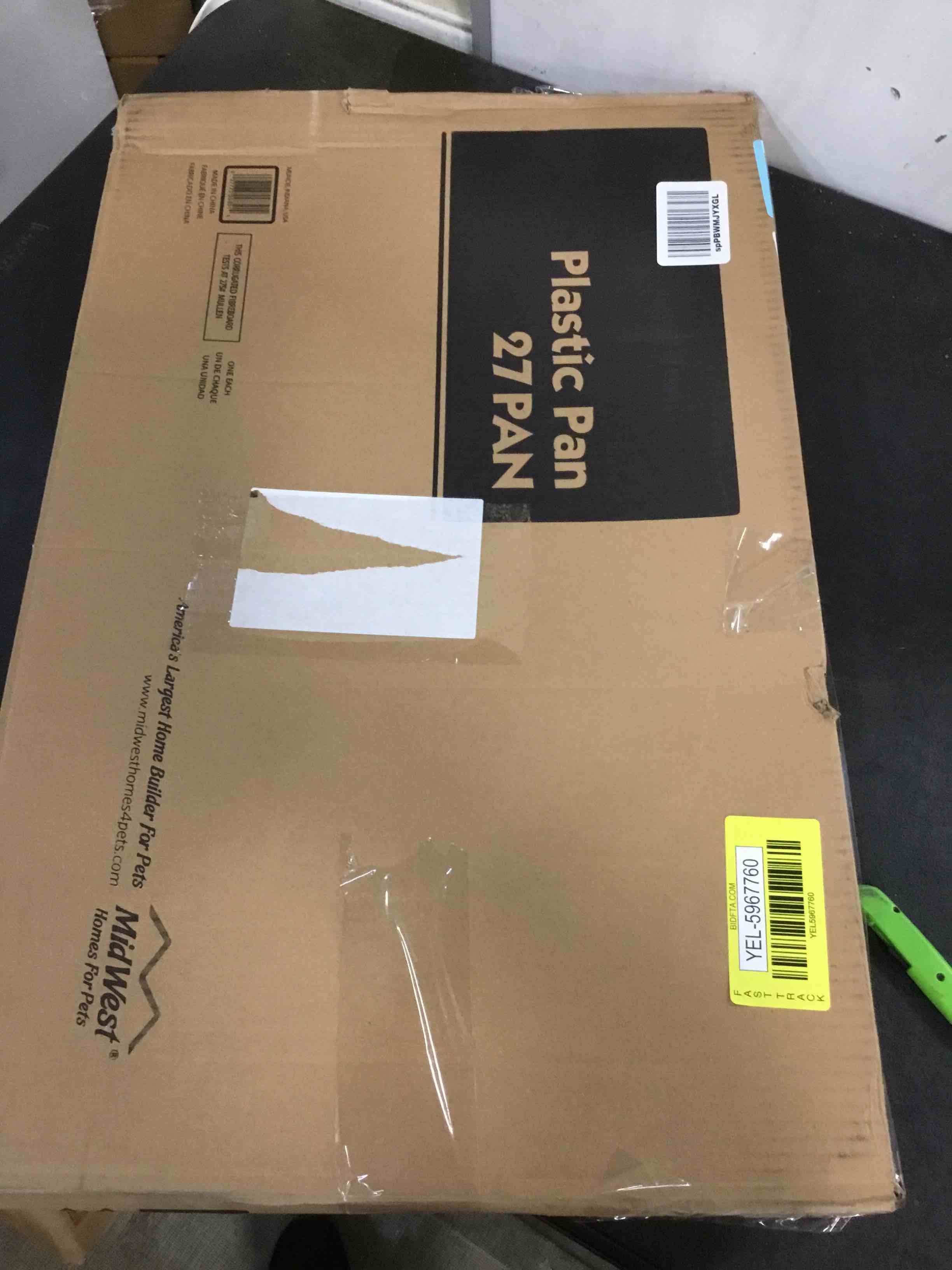 https://s3.amazonaws.com/lotting-images-prod/bidfta/YEL5967760_1709664994182.jpeg