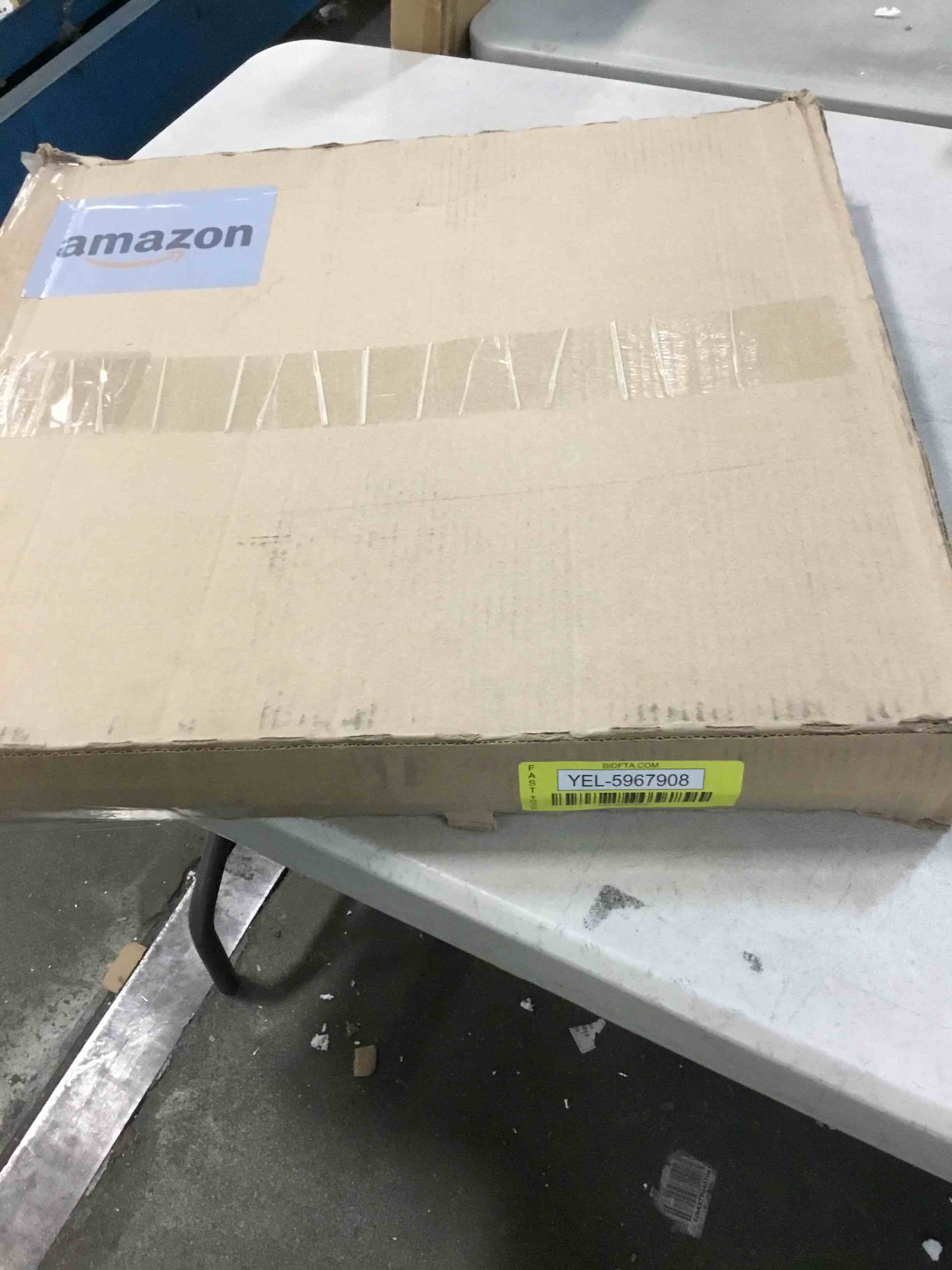https://s3.amazonaws.com/lotting-images-prod/bidfta/YEL5967908_1709742036132.jpeg