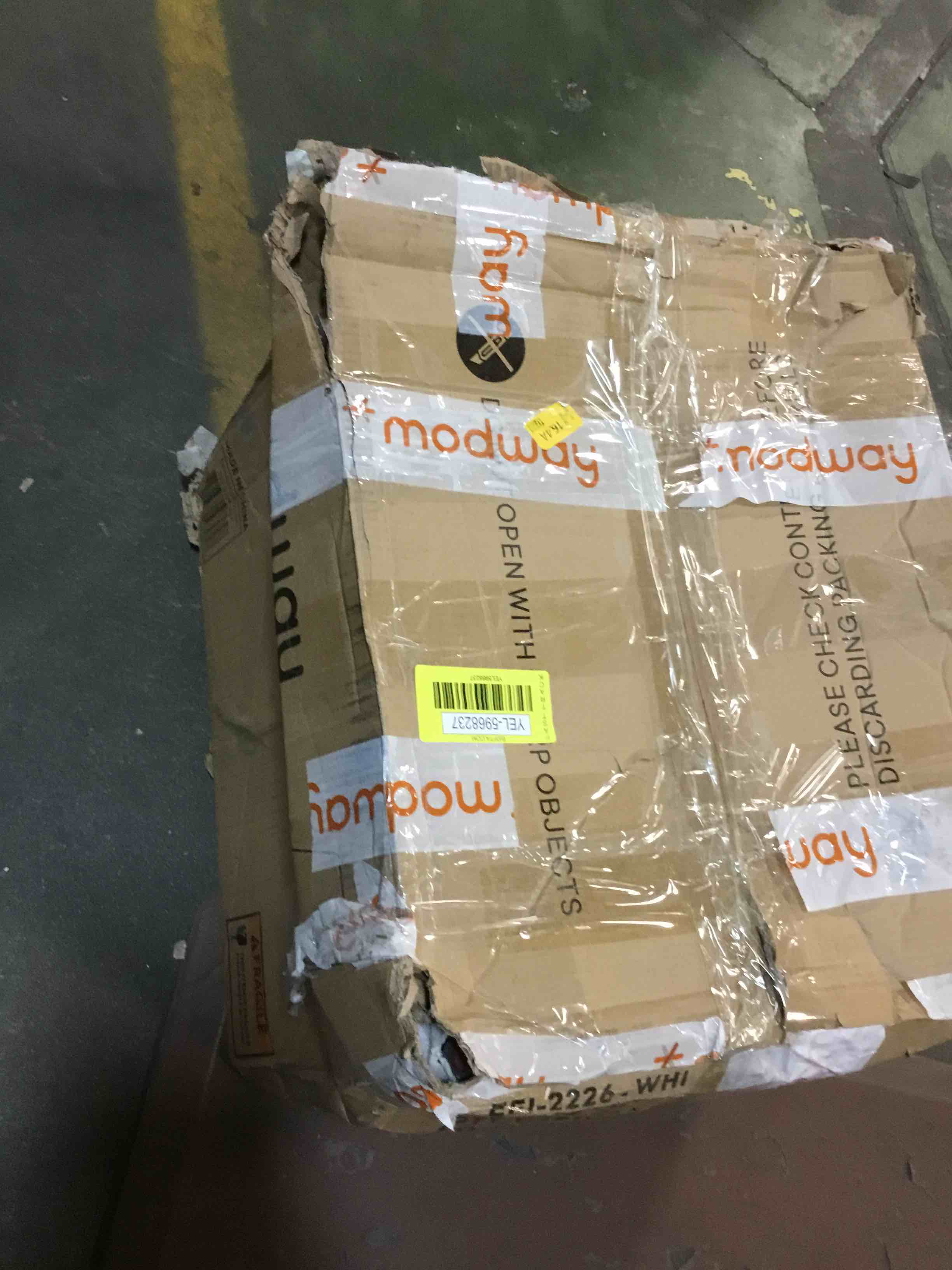 https://s3.amazonaws.com/lotting-images-prod/bidfta/YEL5968237_1709905684417.jpeg