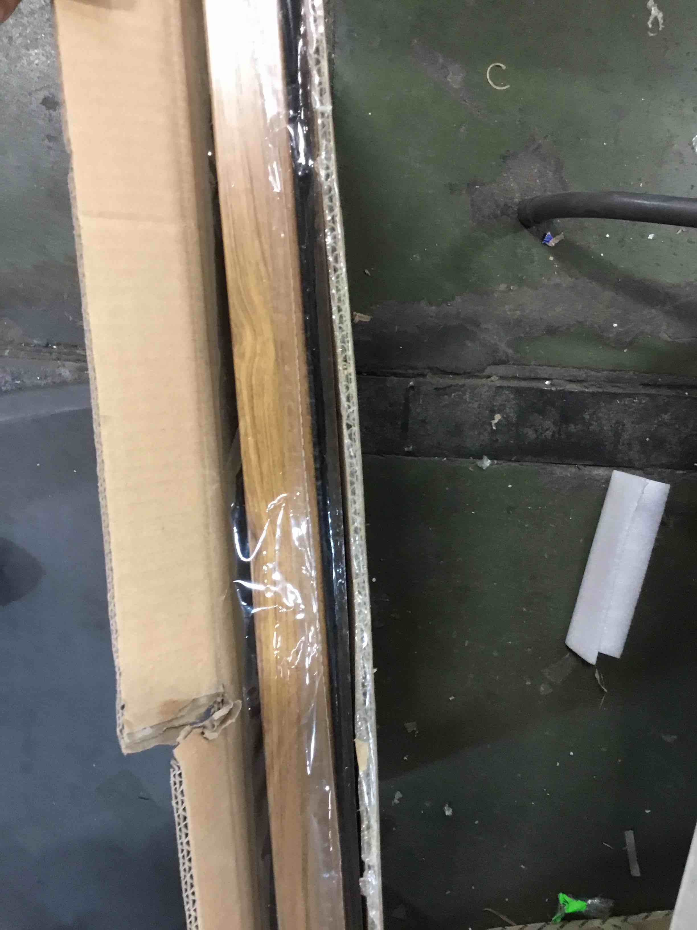 https://s3.amazonaws.com/lotting-images-prod/bidfta/YEL5968741_1710260335044.jpeg