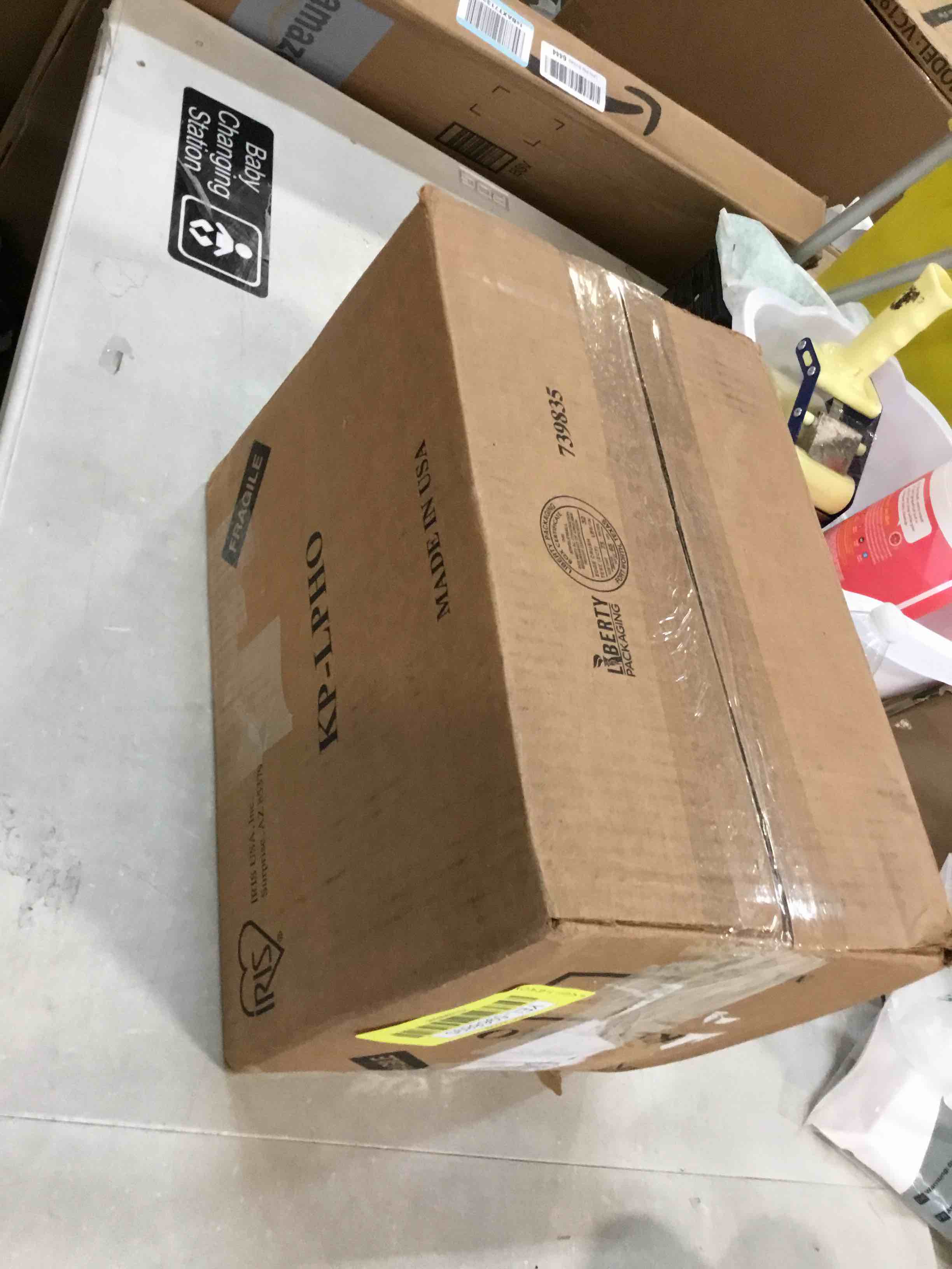 https://s3.amazonaws.com/lotting-images-prod/bidfta/YEL5968895_1710339892398.jpeg