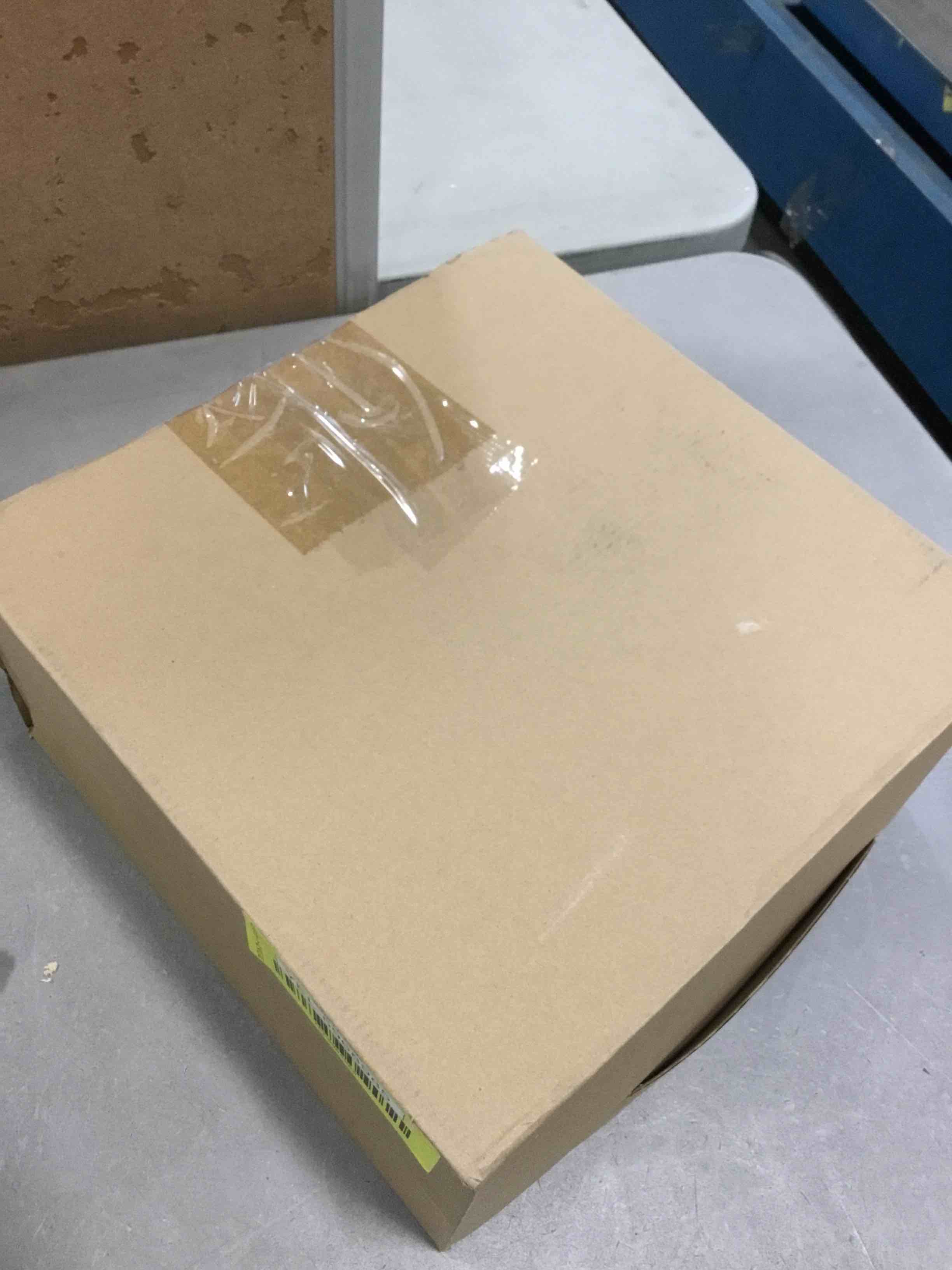https://s3.amazonaws.com/lotting-images-prod/bidfta/YEL5968985_1709321353997.jpeg