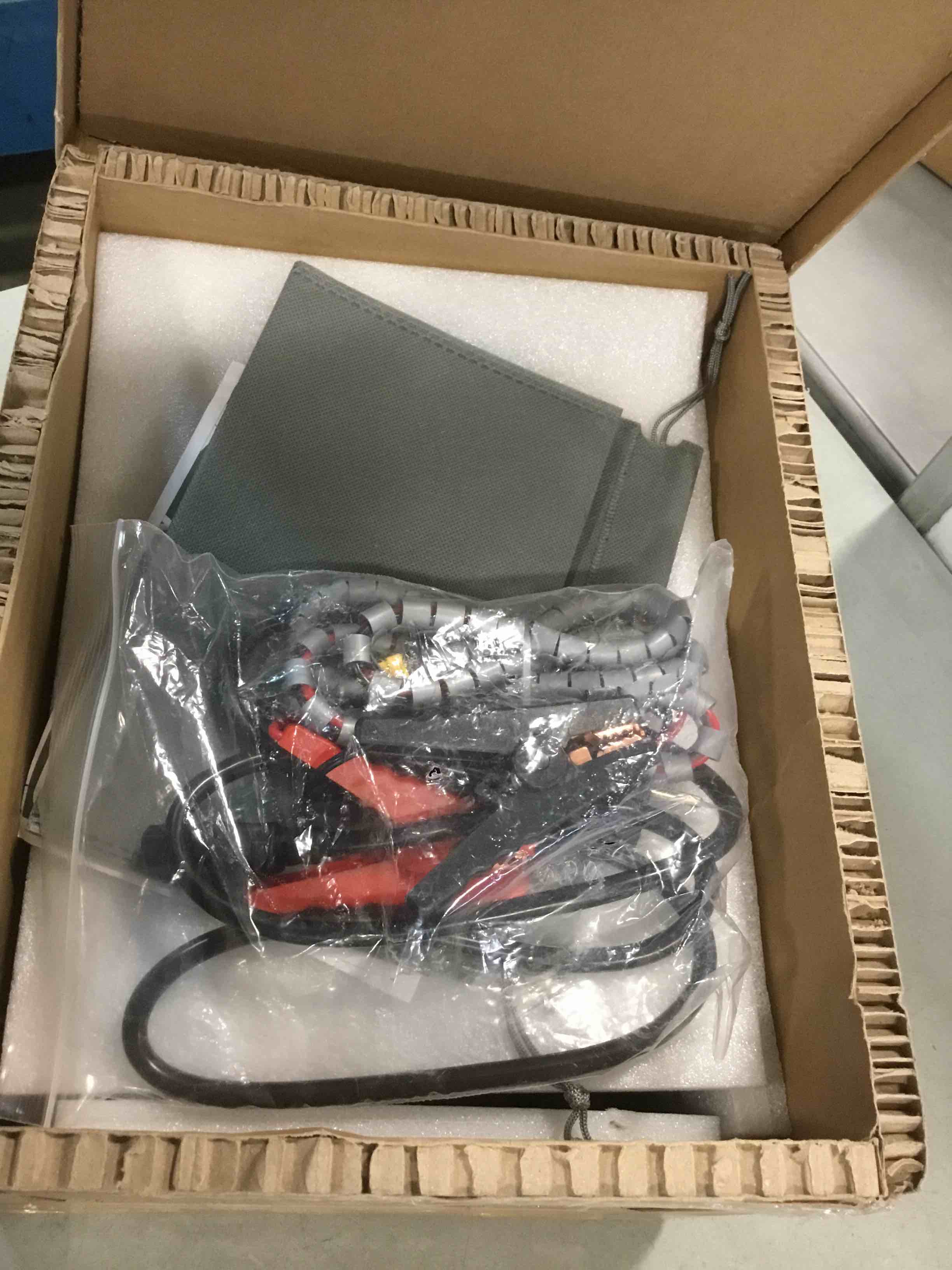 https://s3.amazonaws.com/lotting-images-prod/bidfta/YEL5969396_1709570867712.jpeg