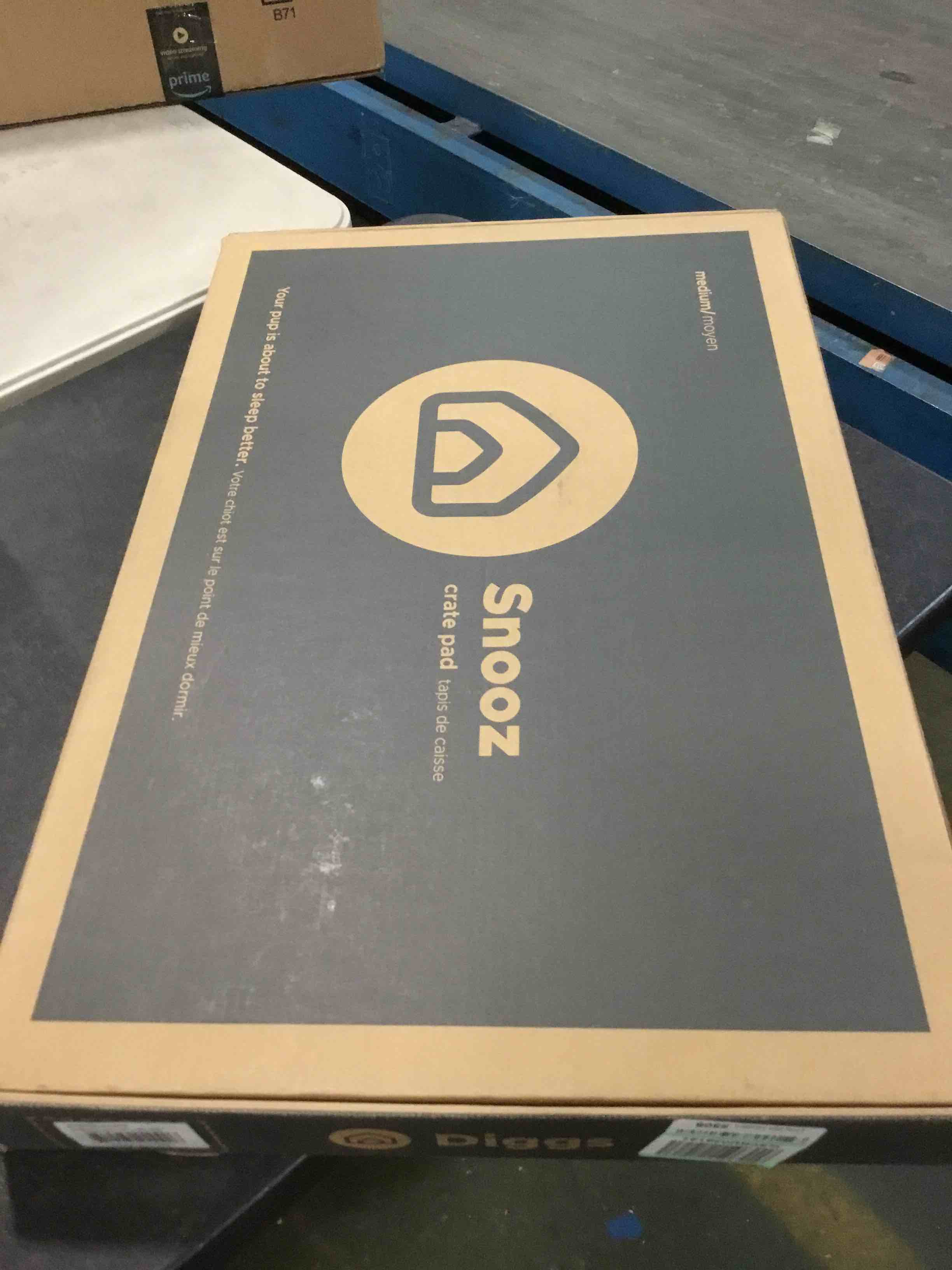 https://s3.amazonaws.com/lotting-images-prod/bidfta/YEL5969738_1709672968883.jpeg