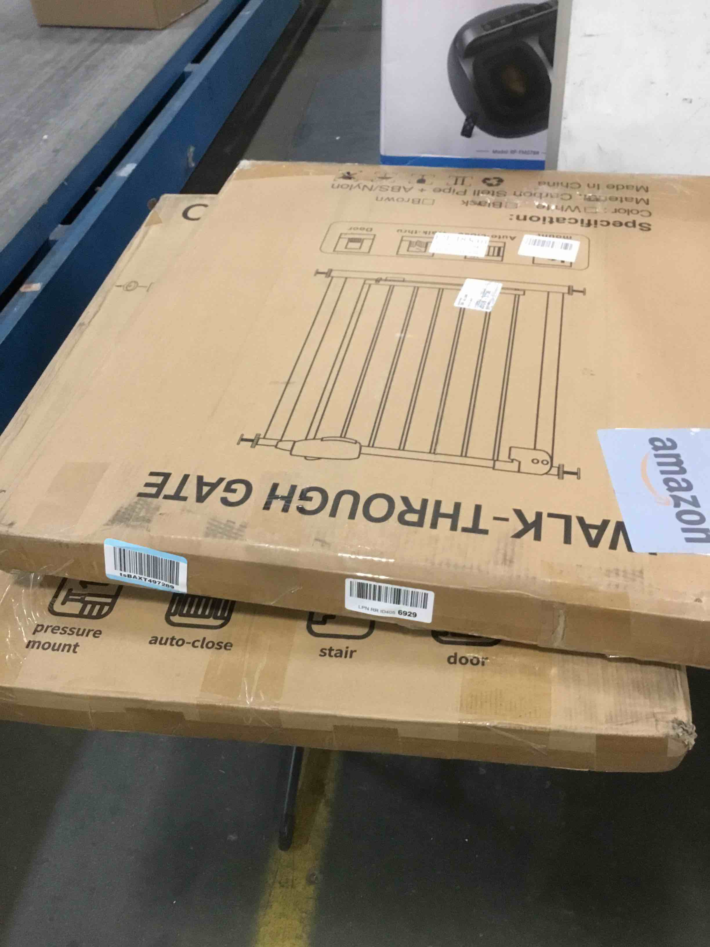 https://s3.amazonaws.com/lotting-images-prod/bidfta/YEL5969752_1709727739912.jpeg