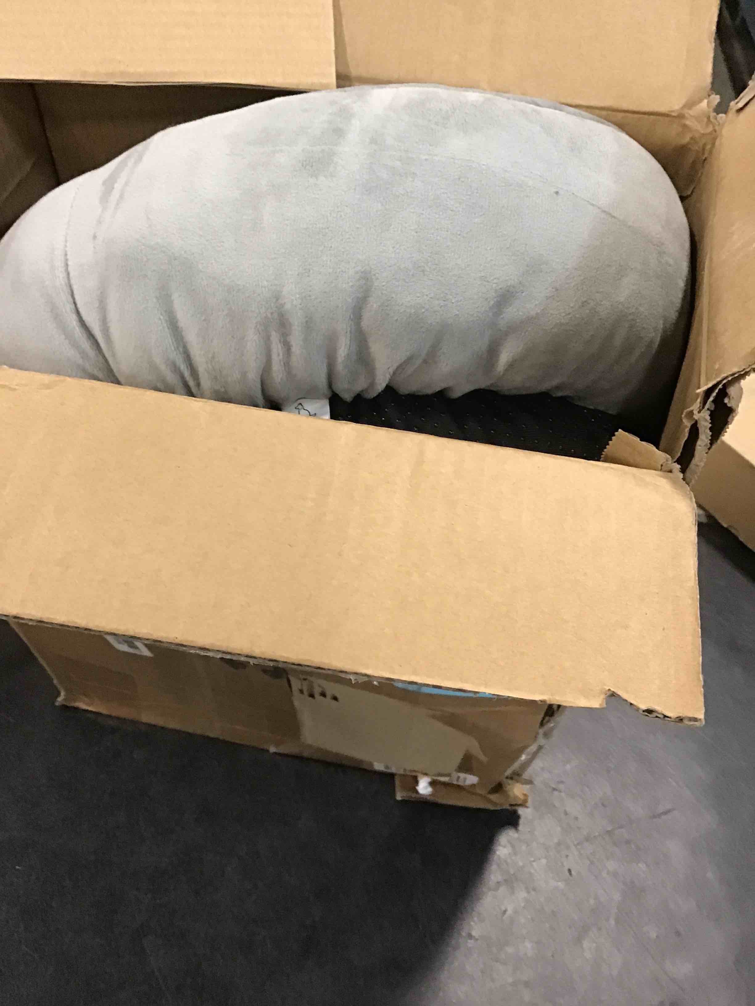 https://s3.amazonaws.com/lotting-images-prod/bidfta/YEL5970647_1709744734542.jpeg