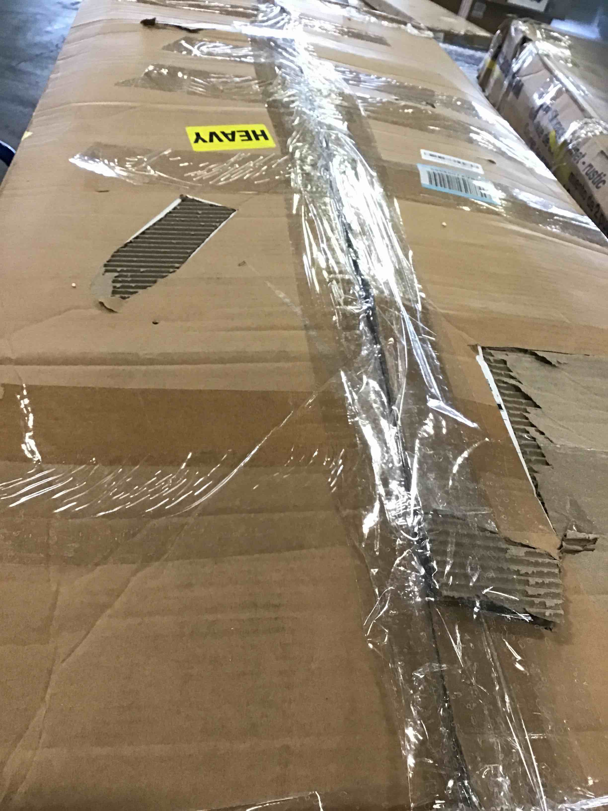 https://s3.amazonaws.com/lotting-images-prod/bidfta/YEL5971802_1710347024868.jpeg