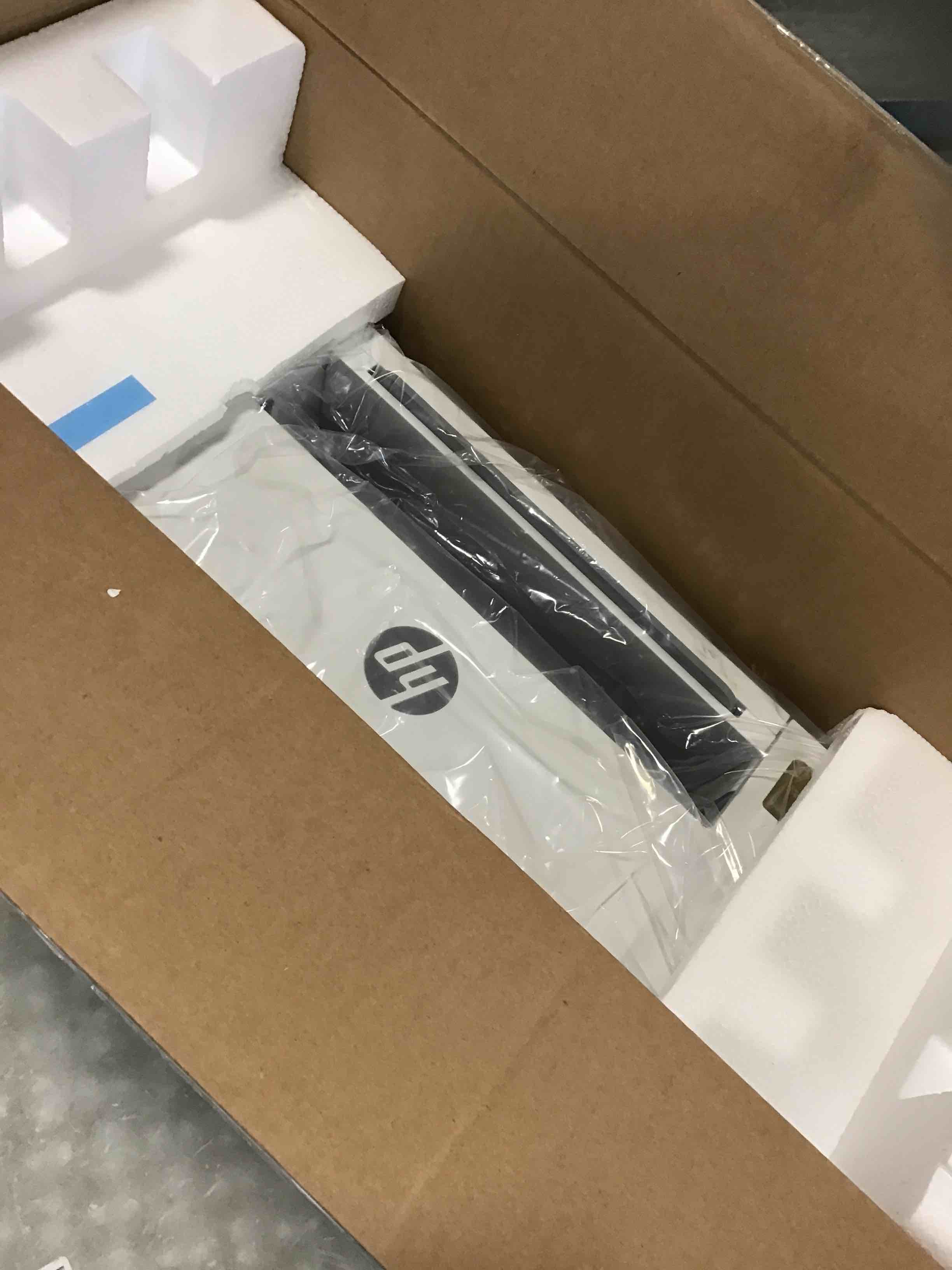 https://s3.amazonaws.com/lotting-images-prod/bidfta/YEL5971822_1710351566257.jpeg