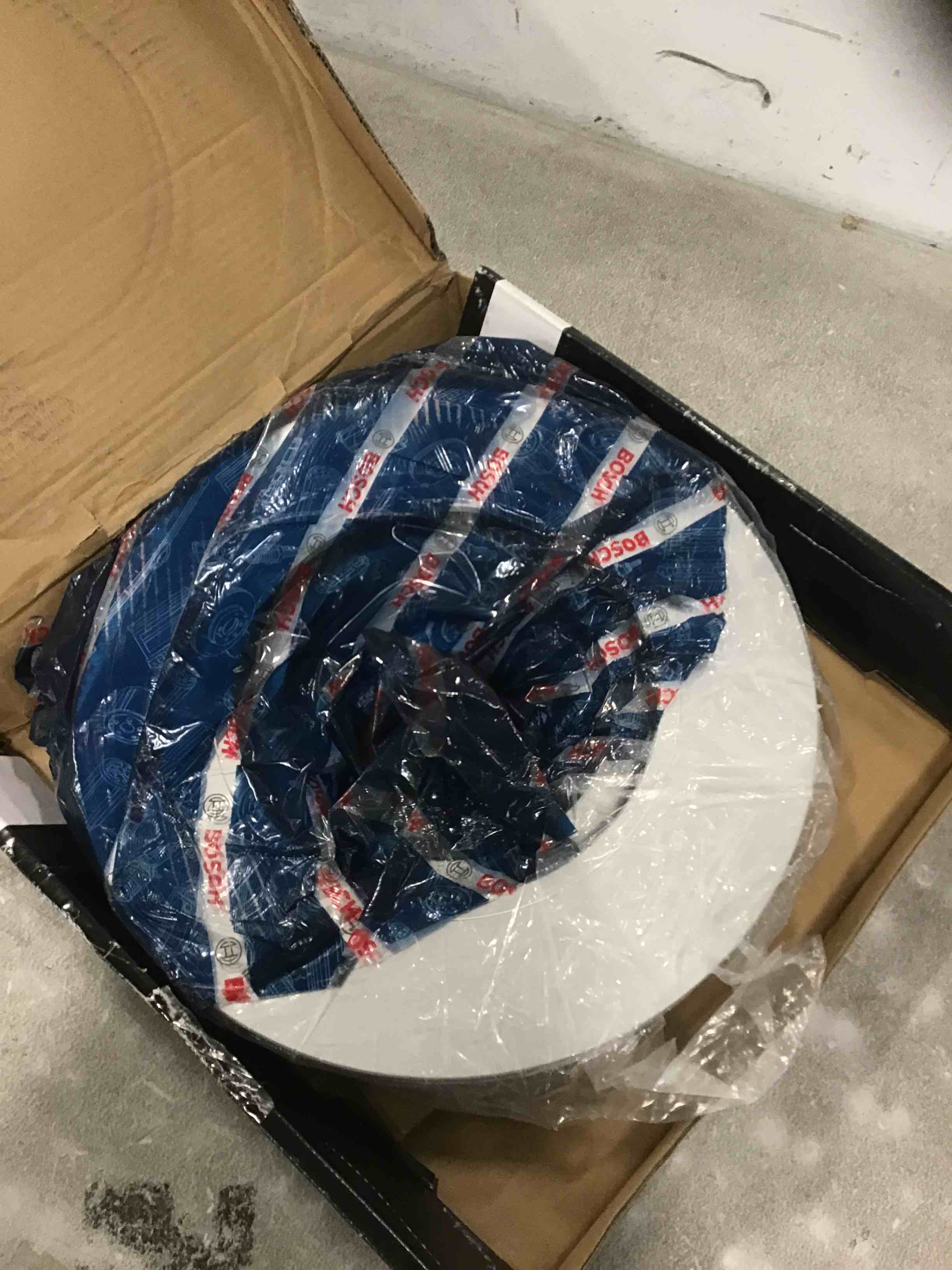 https://s3.amazonaws.com/lotting-images-prod/bidfta/YEL5971924_1710418517041.jpeg