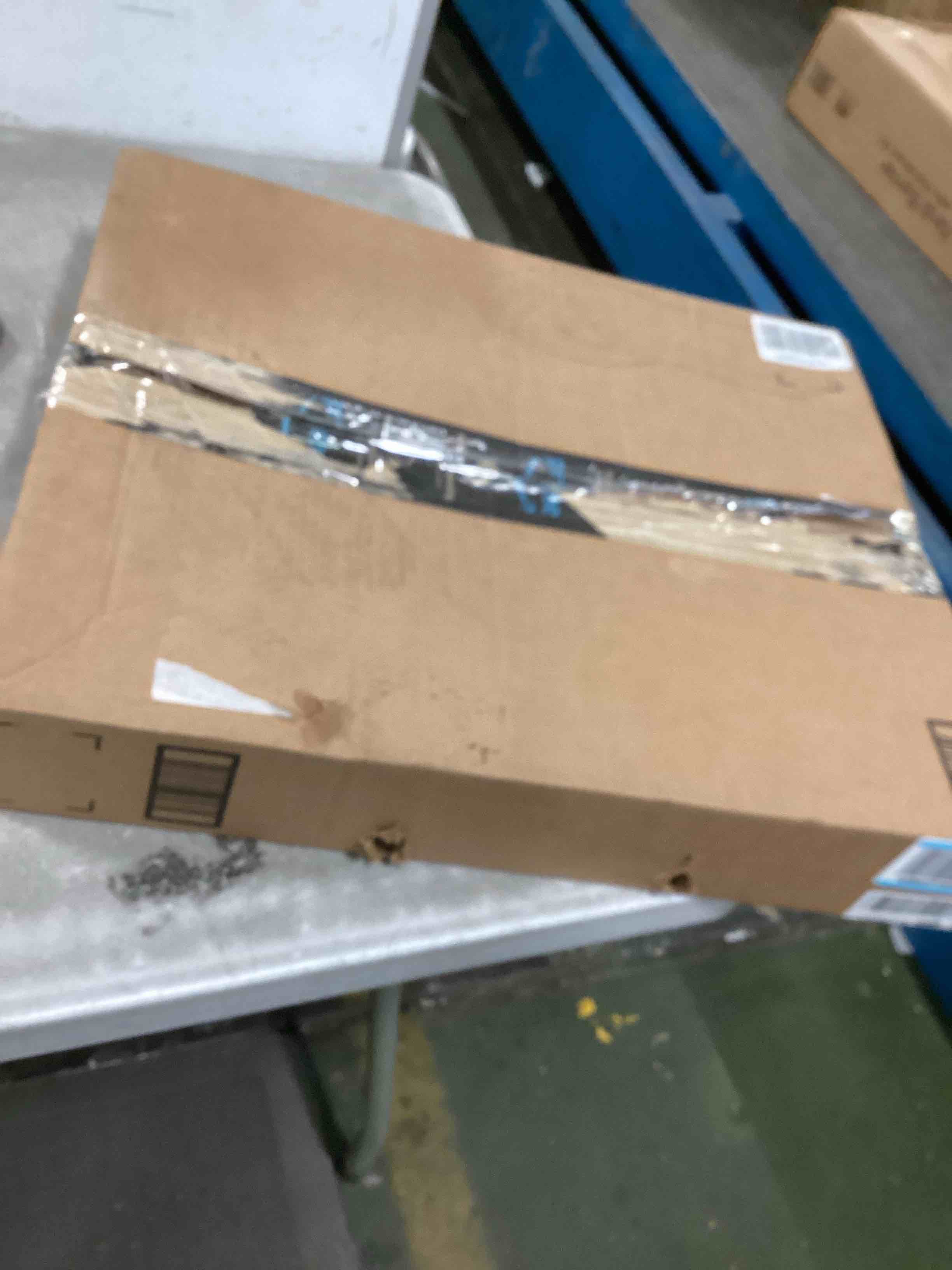 https://s3.amazonaws.com/lotting-images-prod/bidfta/YEL5972206_1709137460061.jpeg