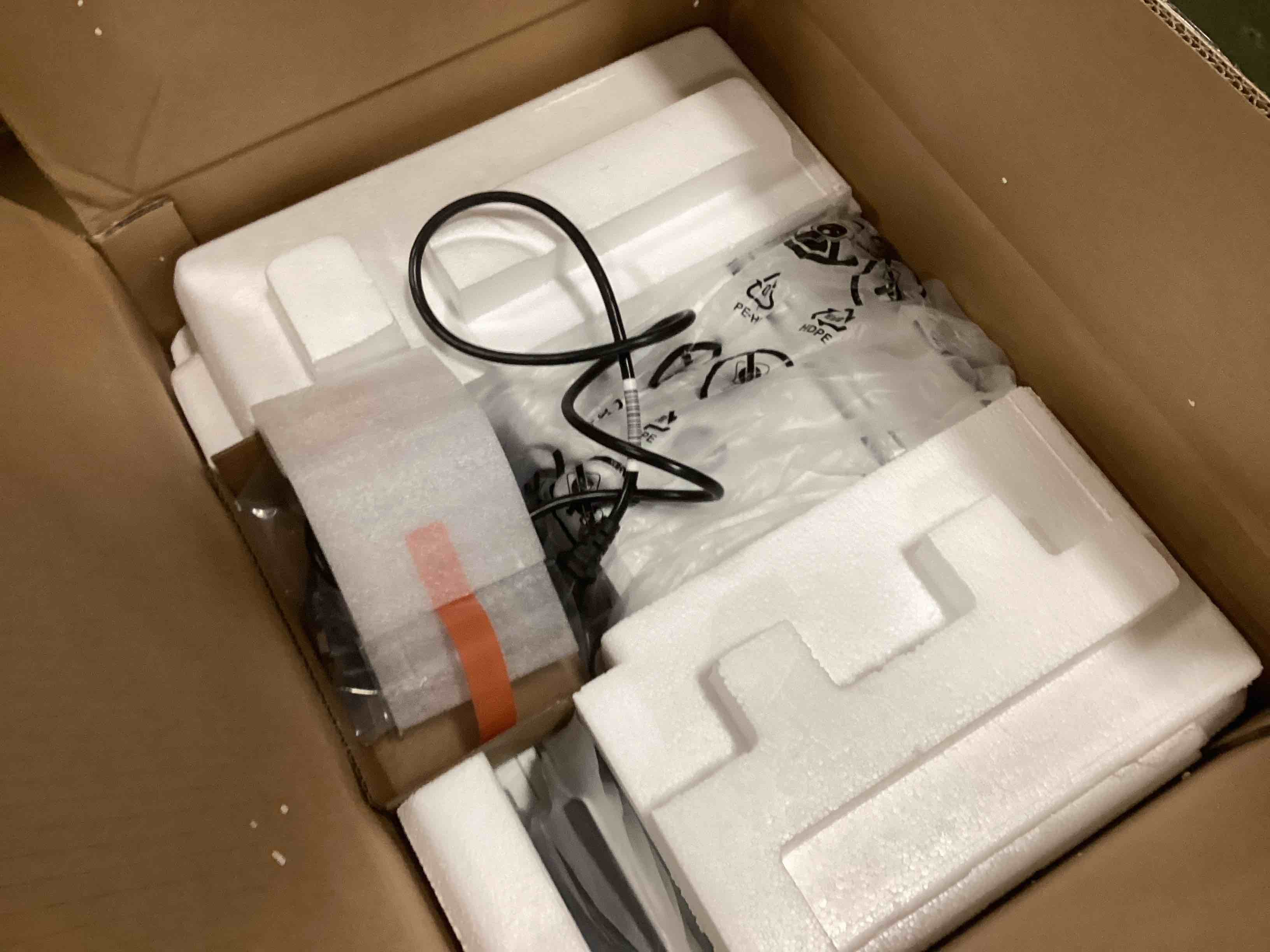 https://s3.amazonaws.com/lotting-images-prod/bidfta/YEL5972328_1709149457690.jpeg
