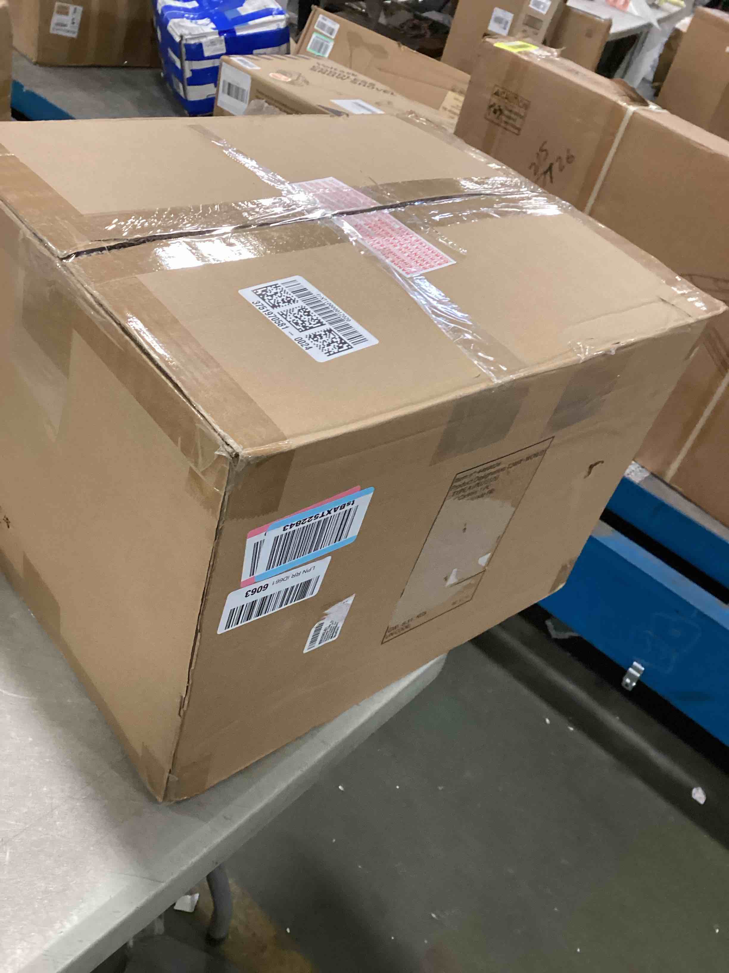 https://s3.amazonaws.com/lotting-images-prod/bidfta/YEL5972815_1709306940548.jpeg