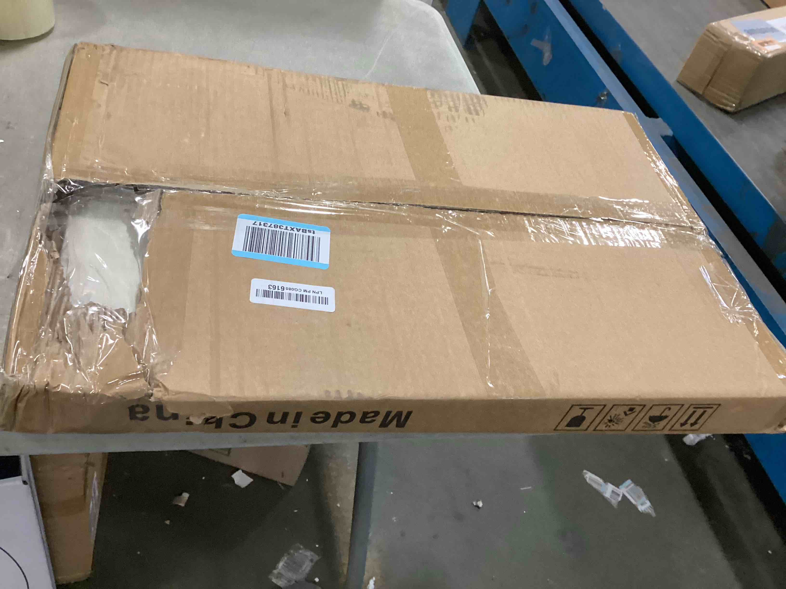 https://s3.amazonaws.com/lotting-images-prod/bidfta/YEL5972879_1709315678297.jpeg