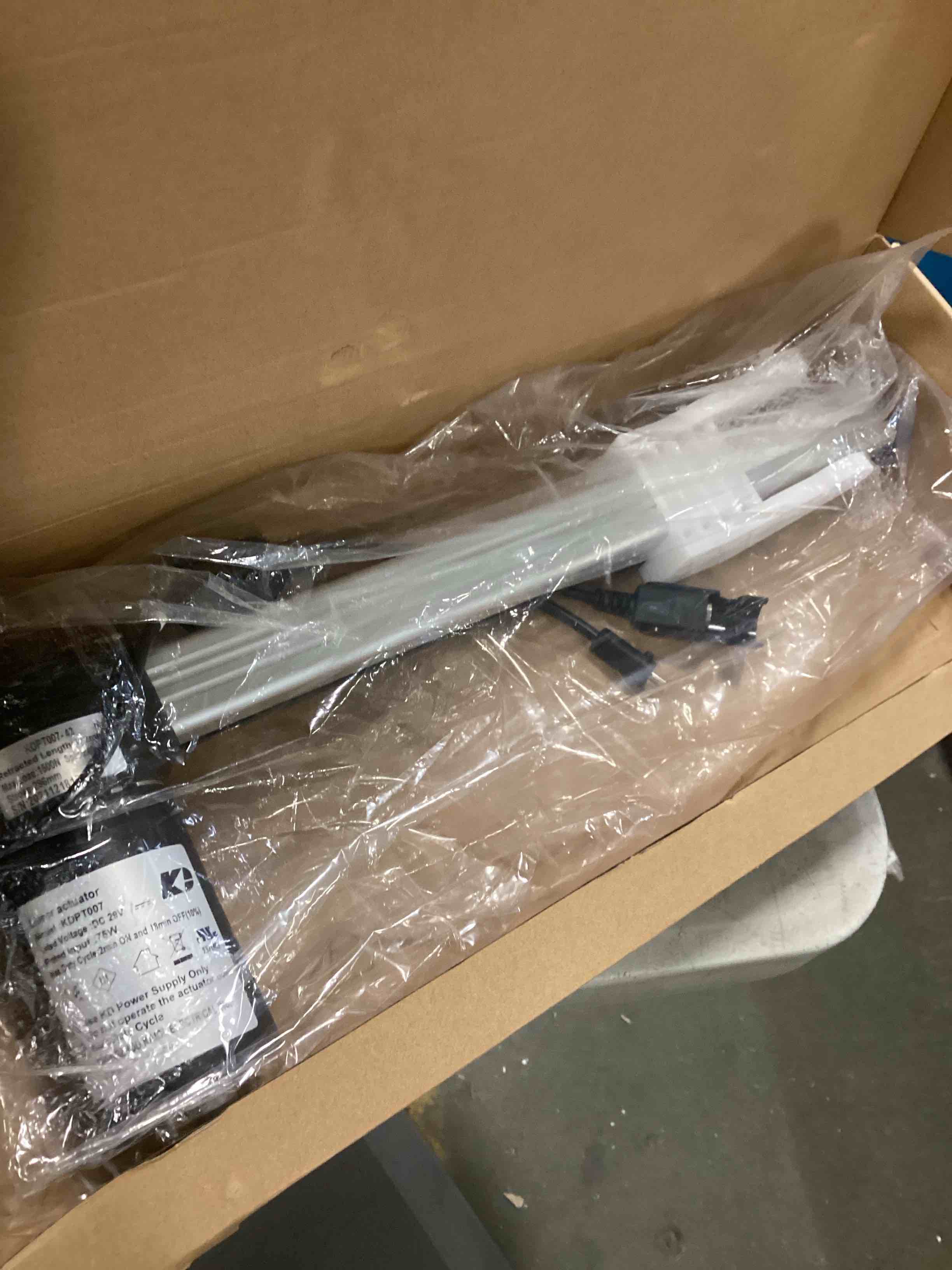 https://s3.amazonaws.com/lotting-images-prod/bidfta/YEL5972942_1709321957859.jpeg
