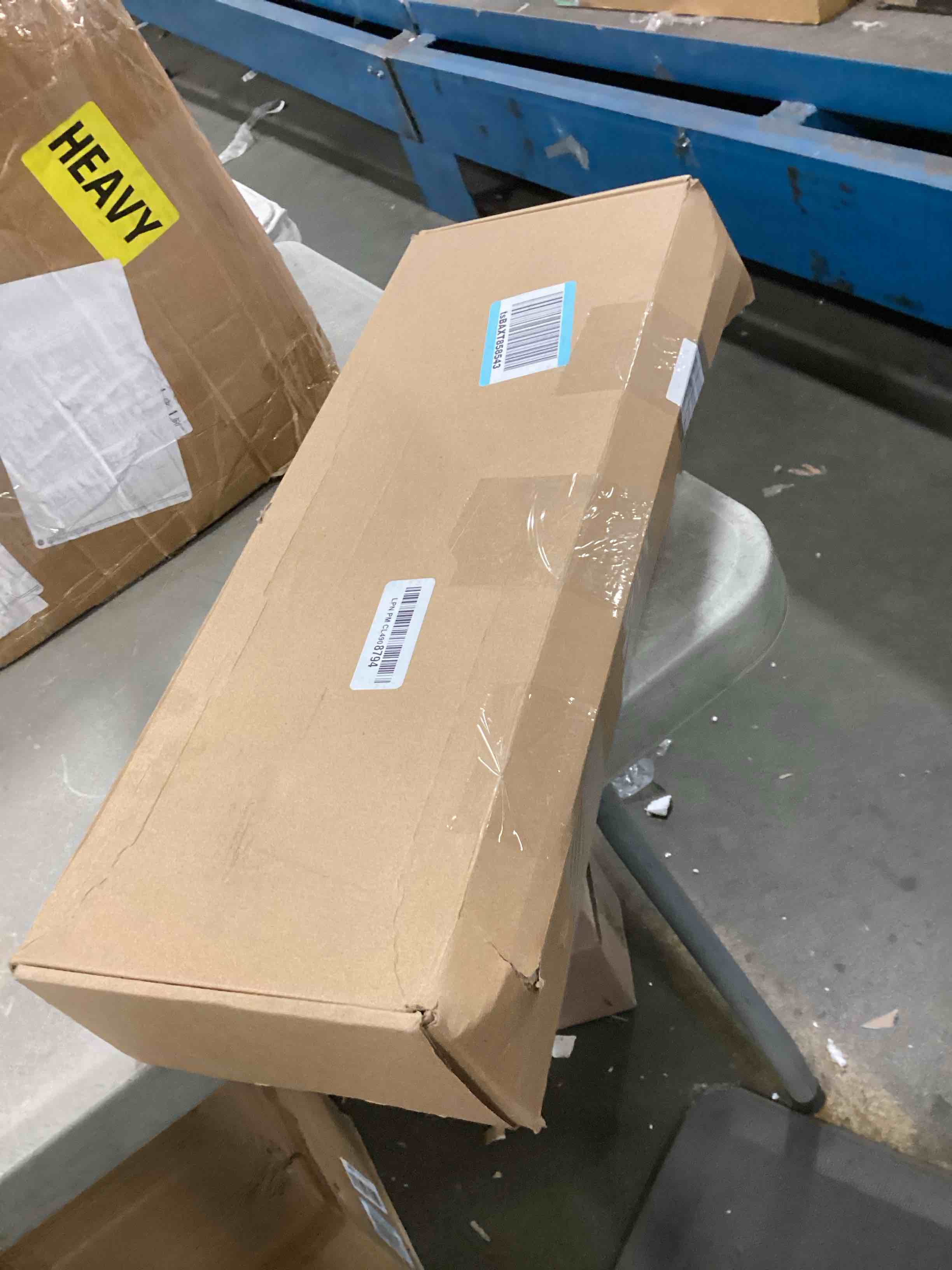 https://s3.amazonaws.com/lotting-images-prod/bidfta/YEL5972942_1709321974999.jpeg