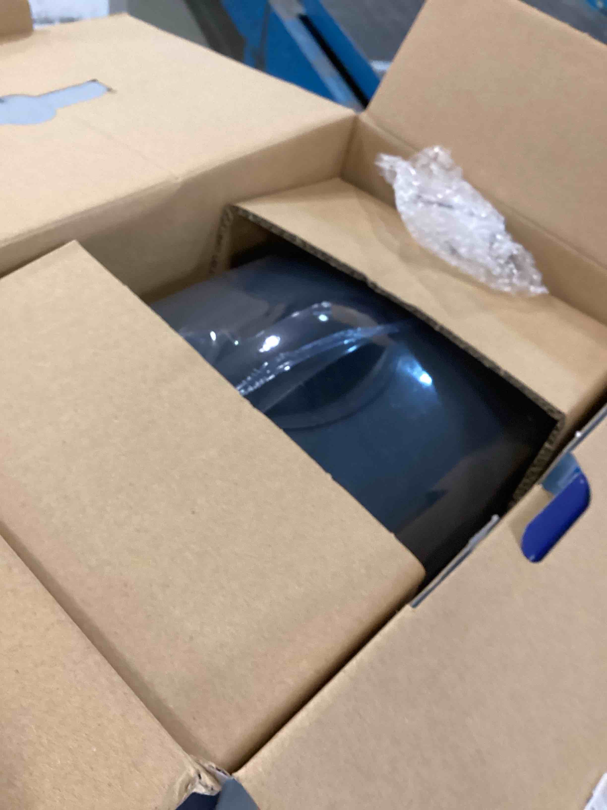 https://s3.amazonaws.com/lotting-images-prod/bidfta/YEL5973067_1709474625133.jpeg