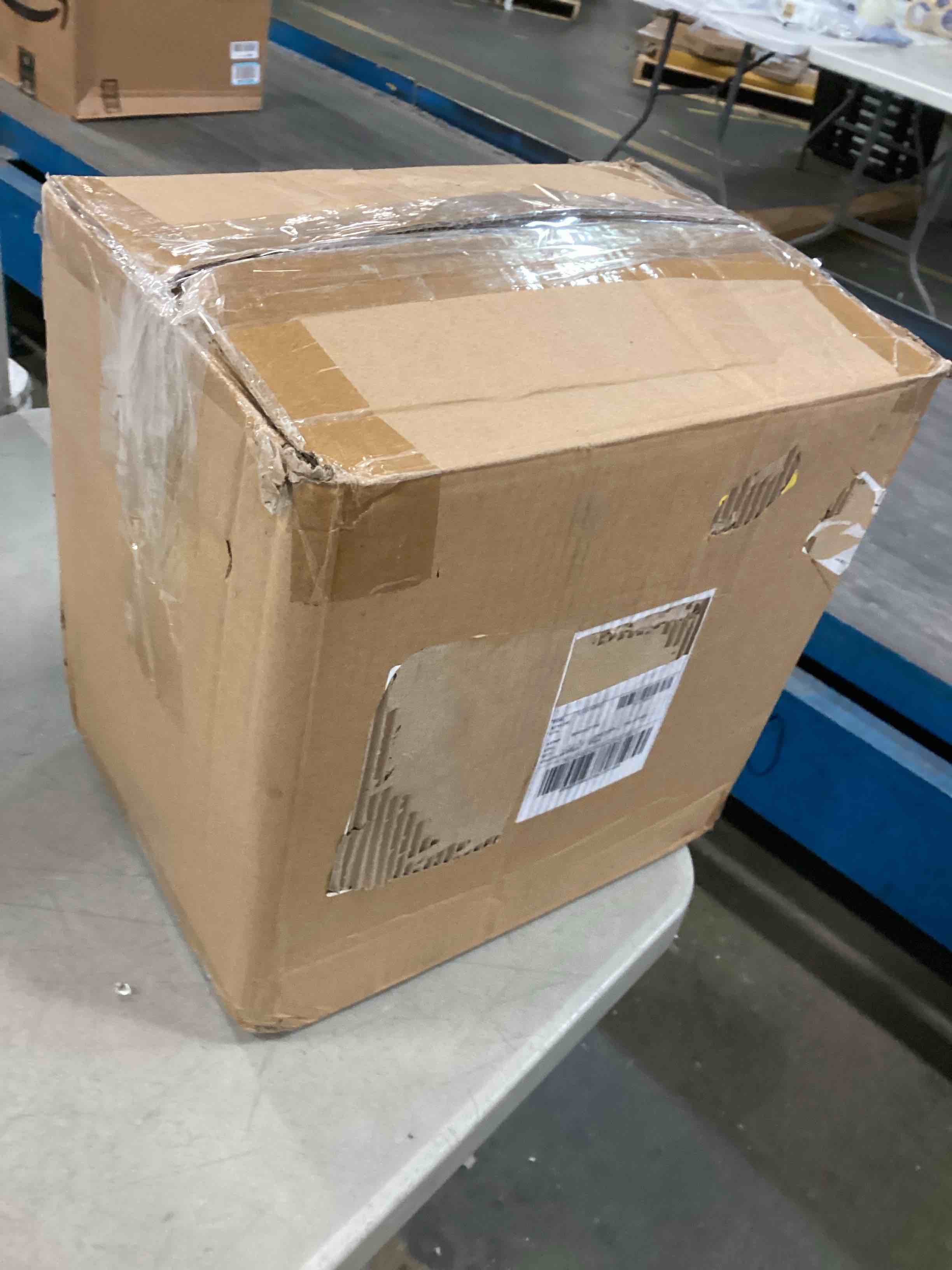 https://s3.amazonaws.com/lotting-images-prod/bidfta/YEL5973069_1709474772403.jpeg