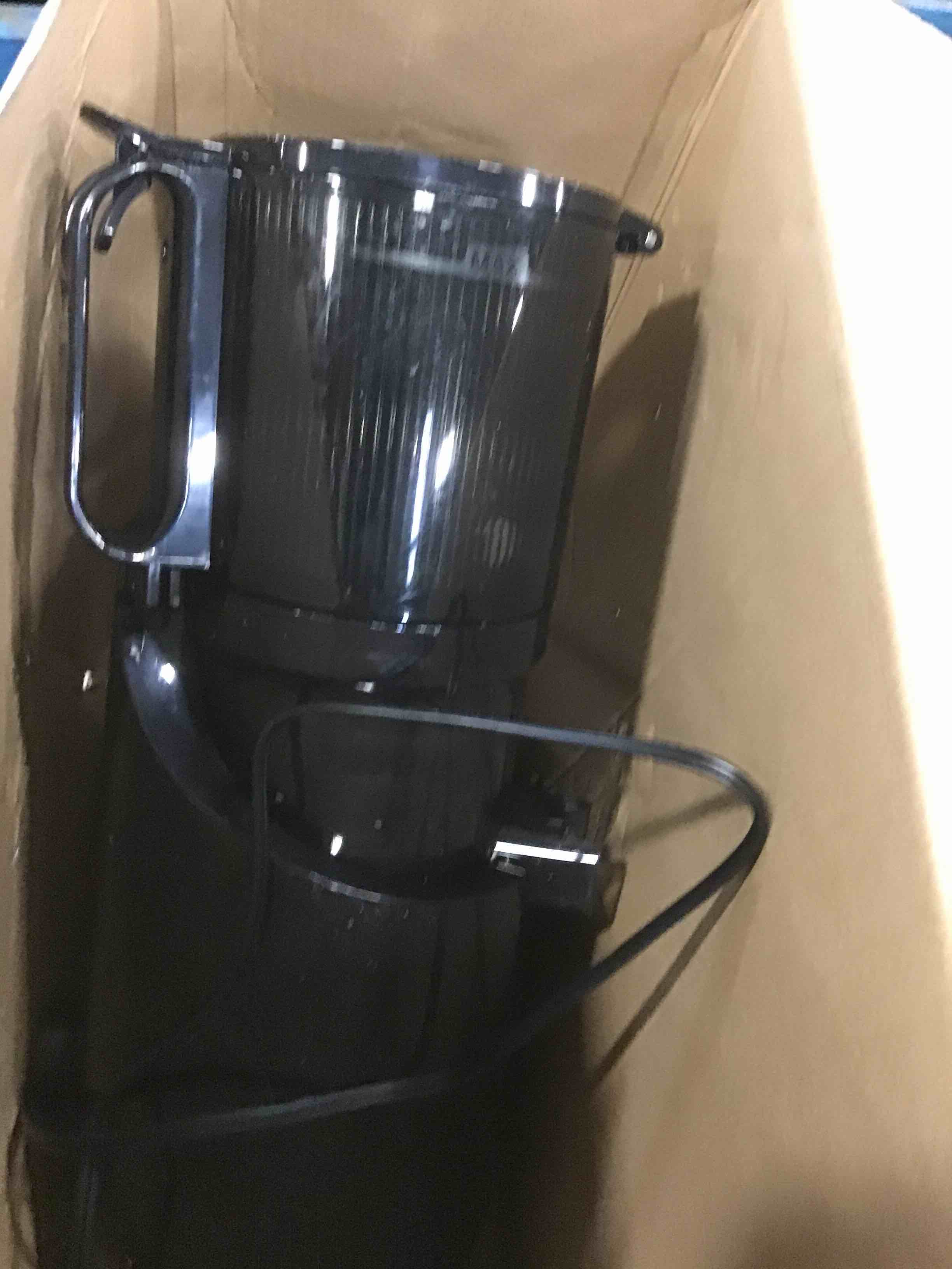 https://s3.amazonaws.com/lotting-images-prod/bidfta/YEL5973717_1709146515057.jpeg