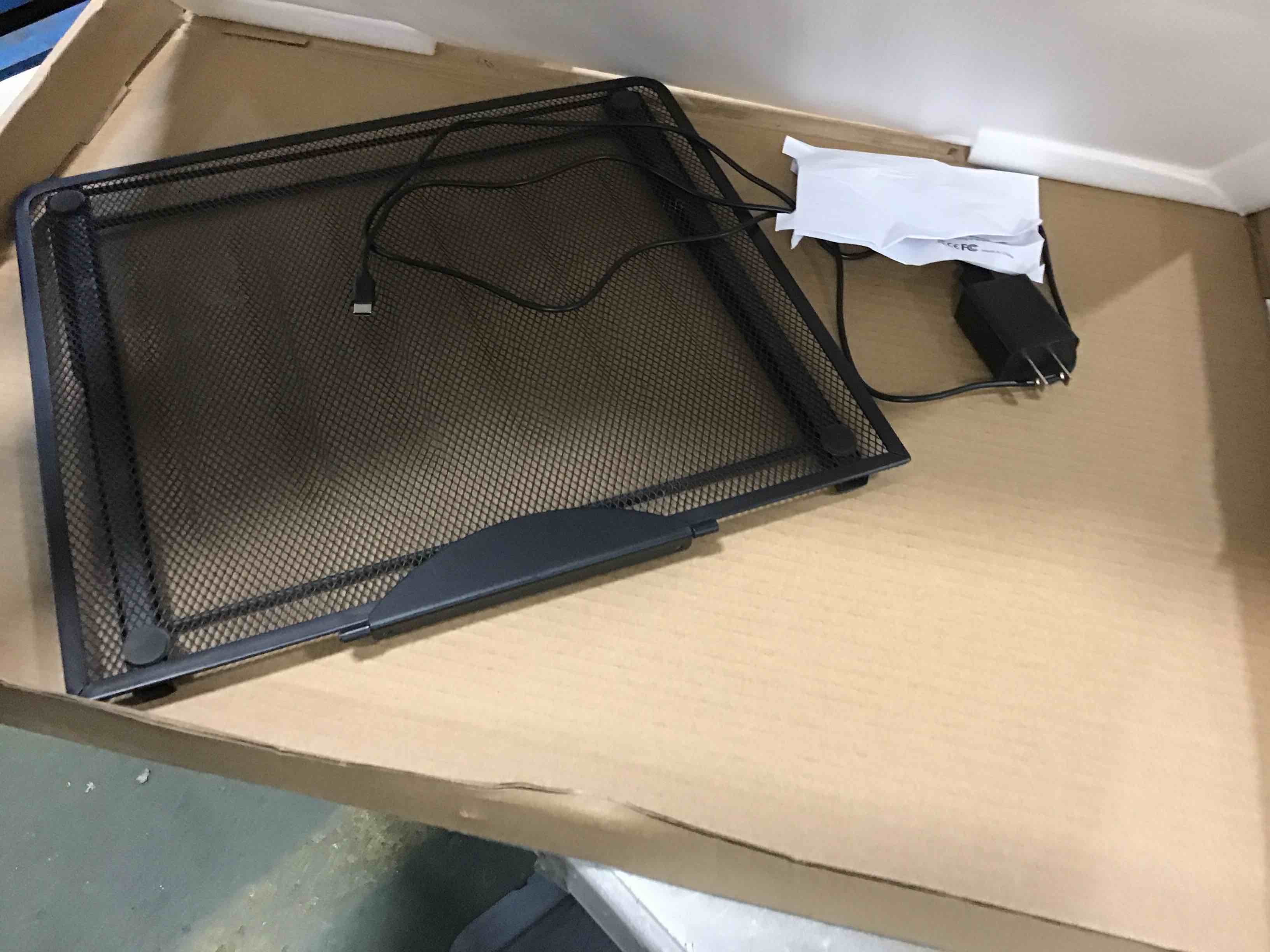 https://s3.amazonaws.com/lotting-images-prod/bidfta/YEL5974167_1709302258712.jpeg
