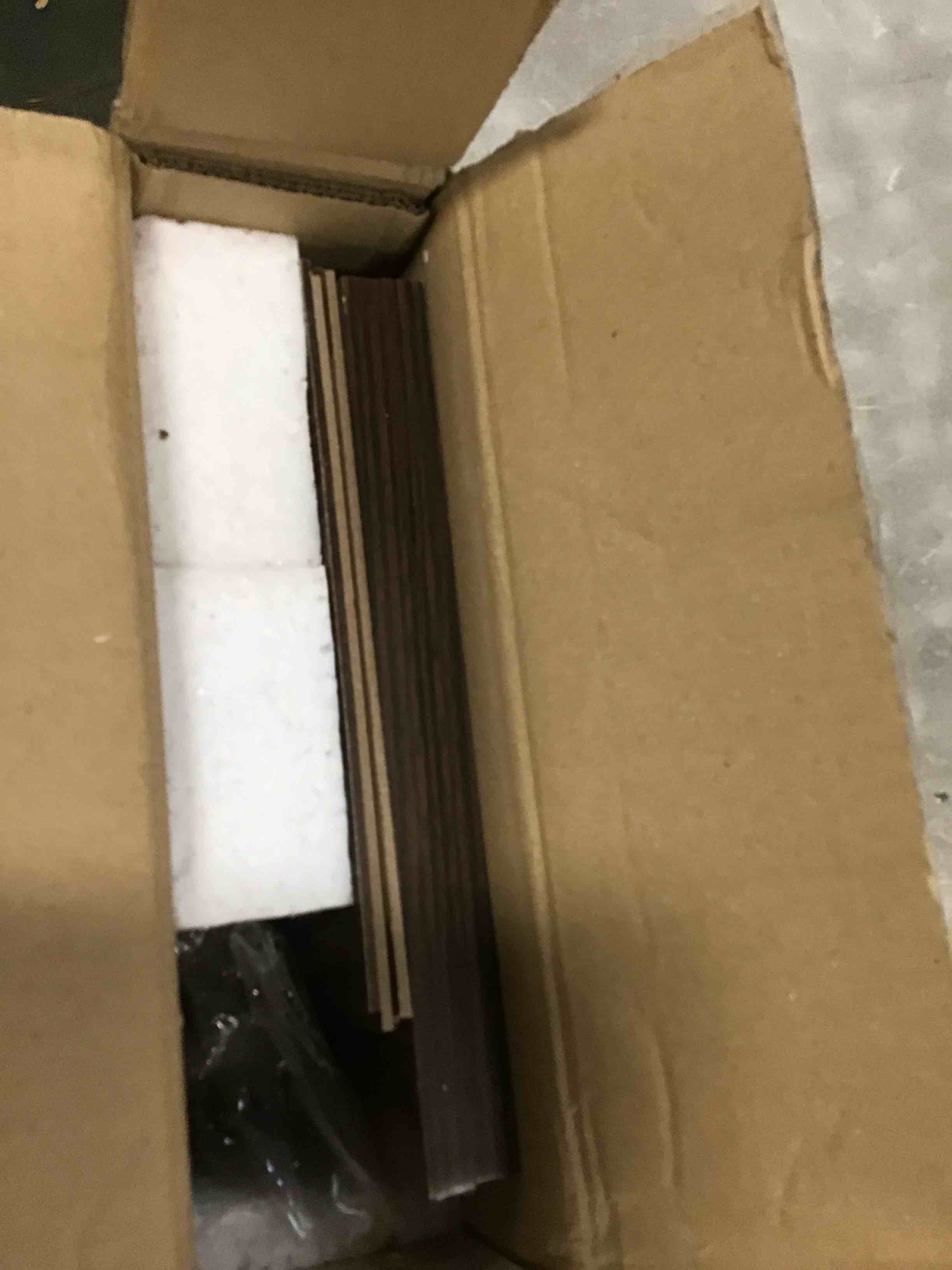 https://s3.amazonaws.com/lotting-images-prod/bidfta/YEL5974296_1709324384248.jpeg