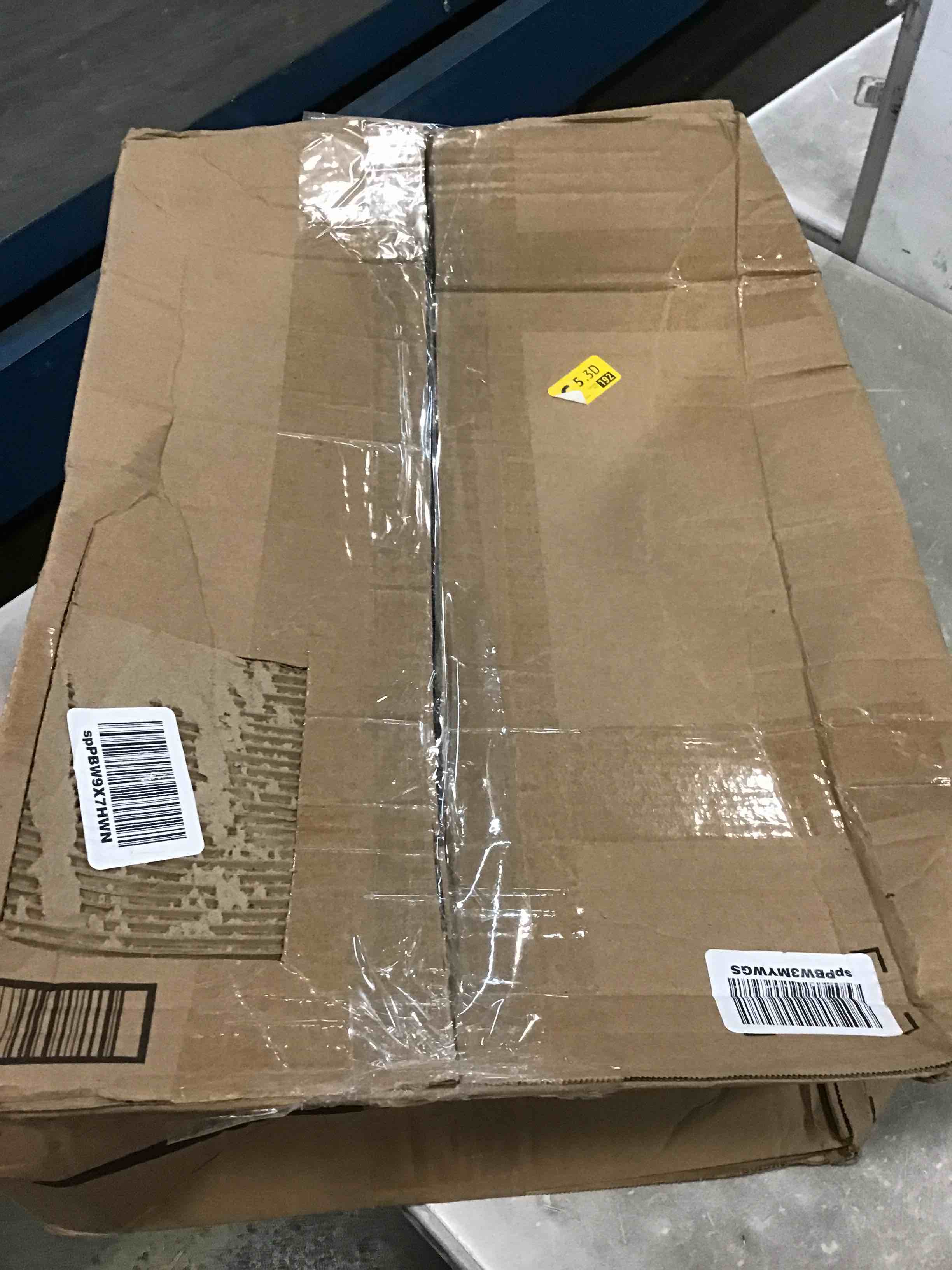 https://s3.amazonaws.com/lotting-images-prod/bidfta/YEL5974582_1709496497345.jpeg