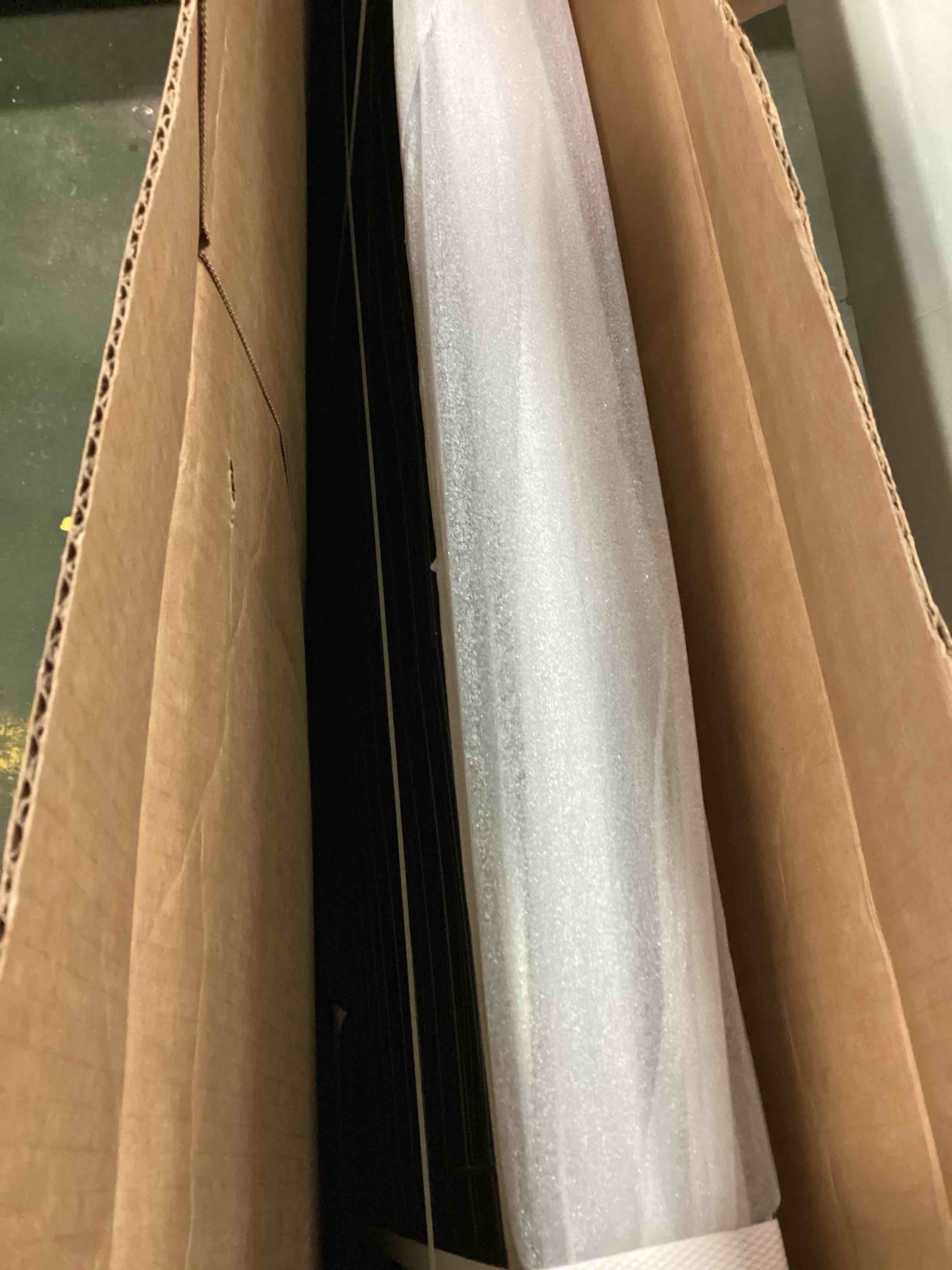 https://s3.amazonaws.com/lotting-images-prod/bidfta/YEL5976566_1708956276904.jpeg