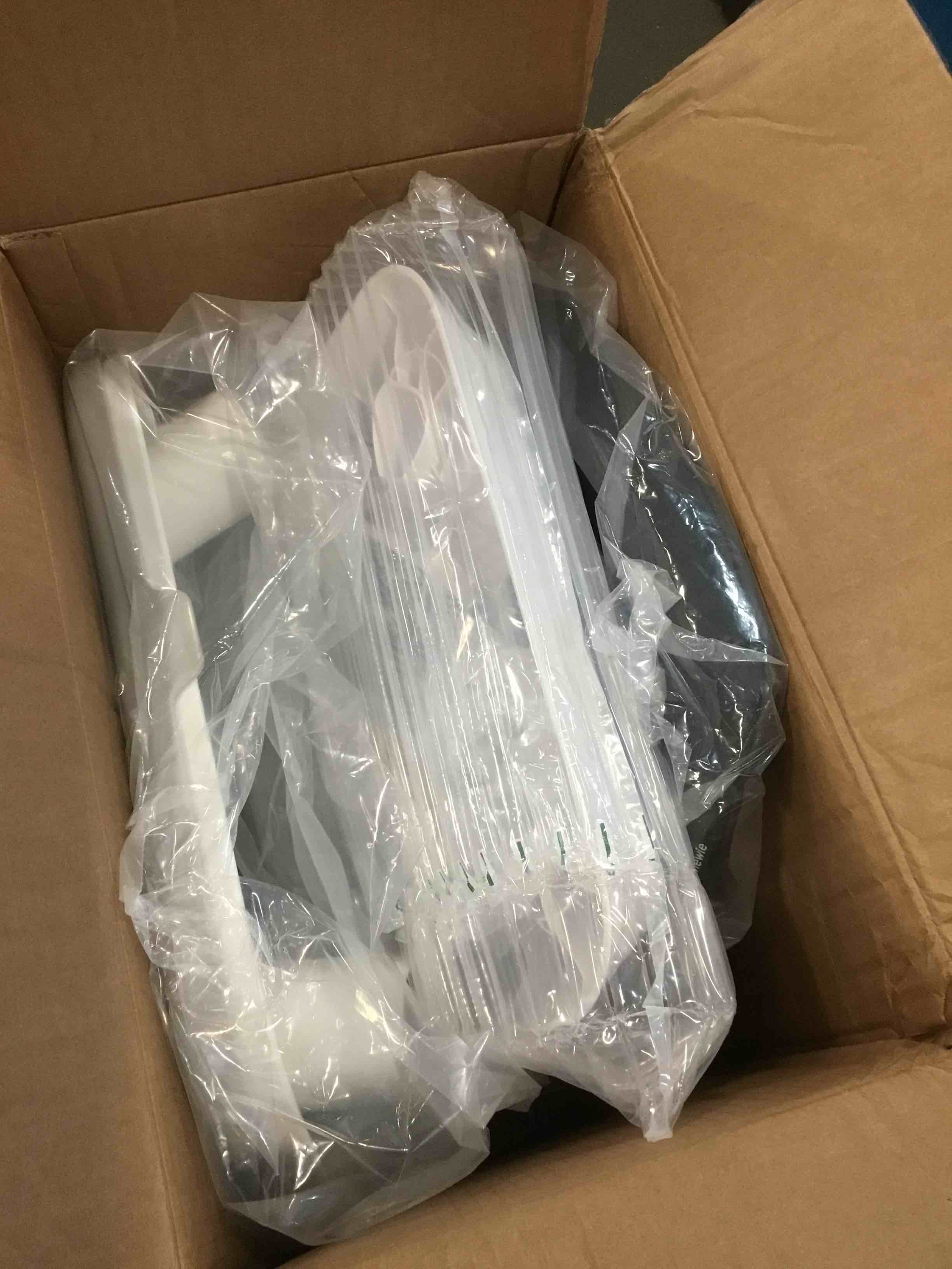 https://s3.amazonaws.com/lotting-images-prod/bidfta/YEL5977298_1709217967115.jpeg