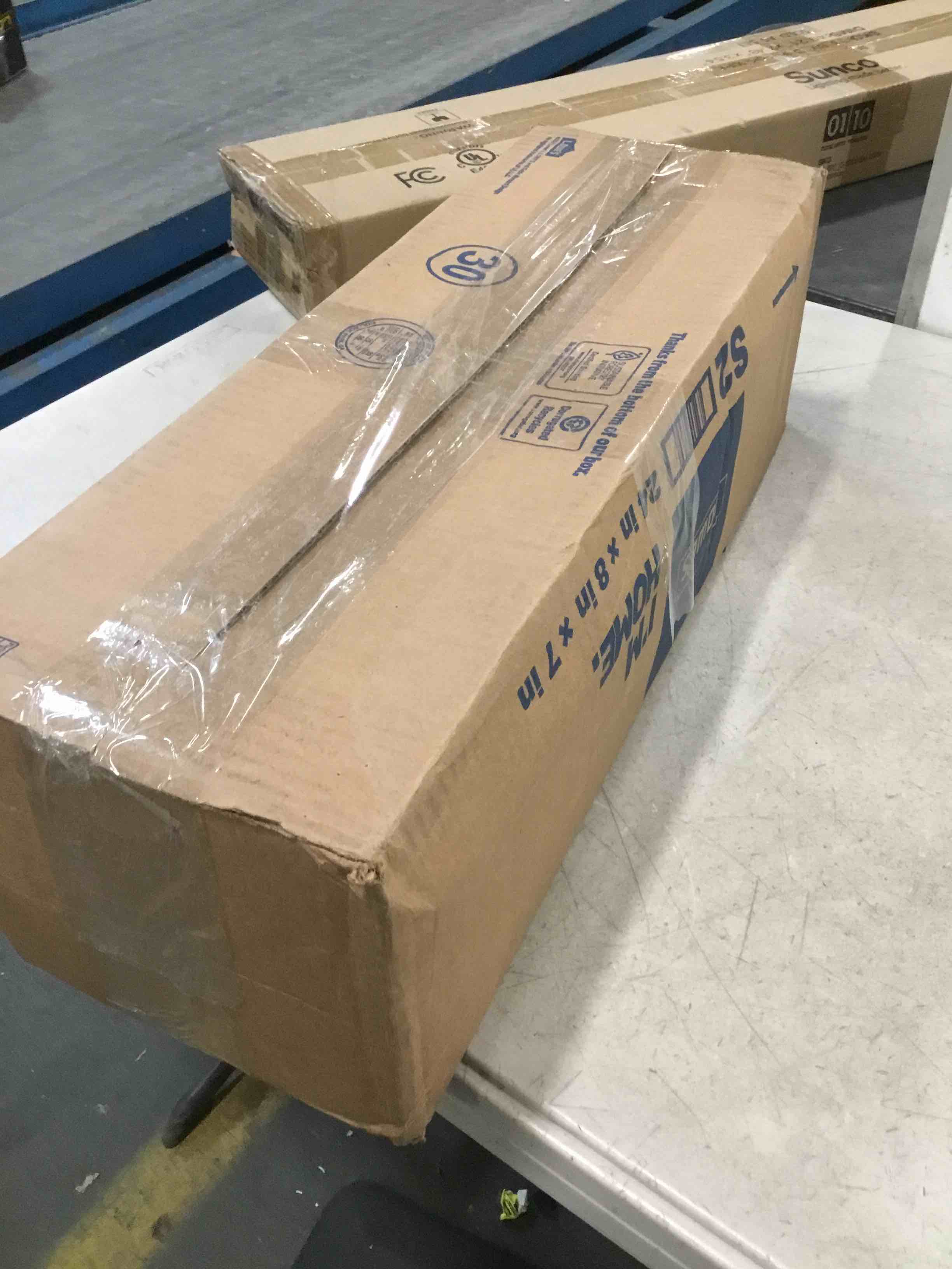 https://s3.amazonaws.com/lotting-images-prod/bidfta/YEL5977540_1709304780827.jpeg