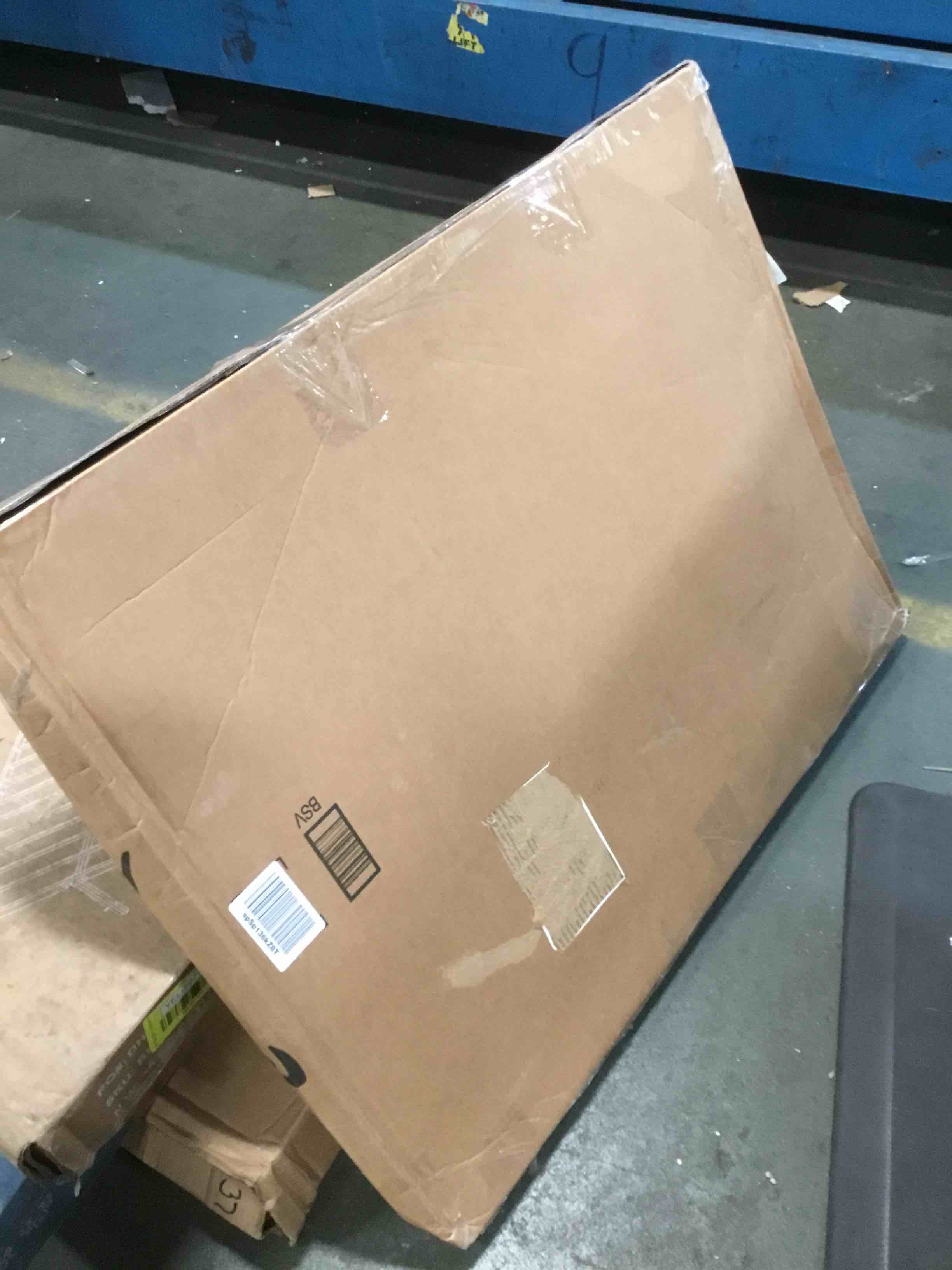 https://s3.amazonaws.com/lotting-images-prod/bidfta/YEL5977636_1709322743886.jpeg