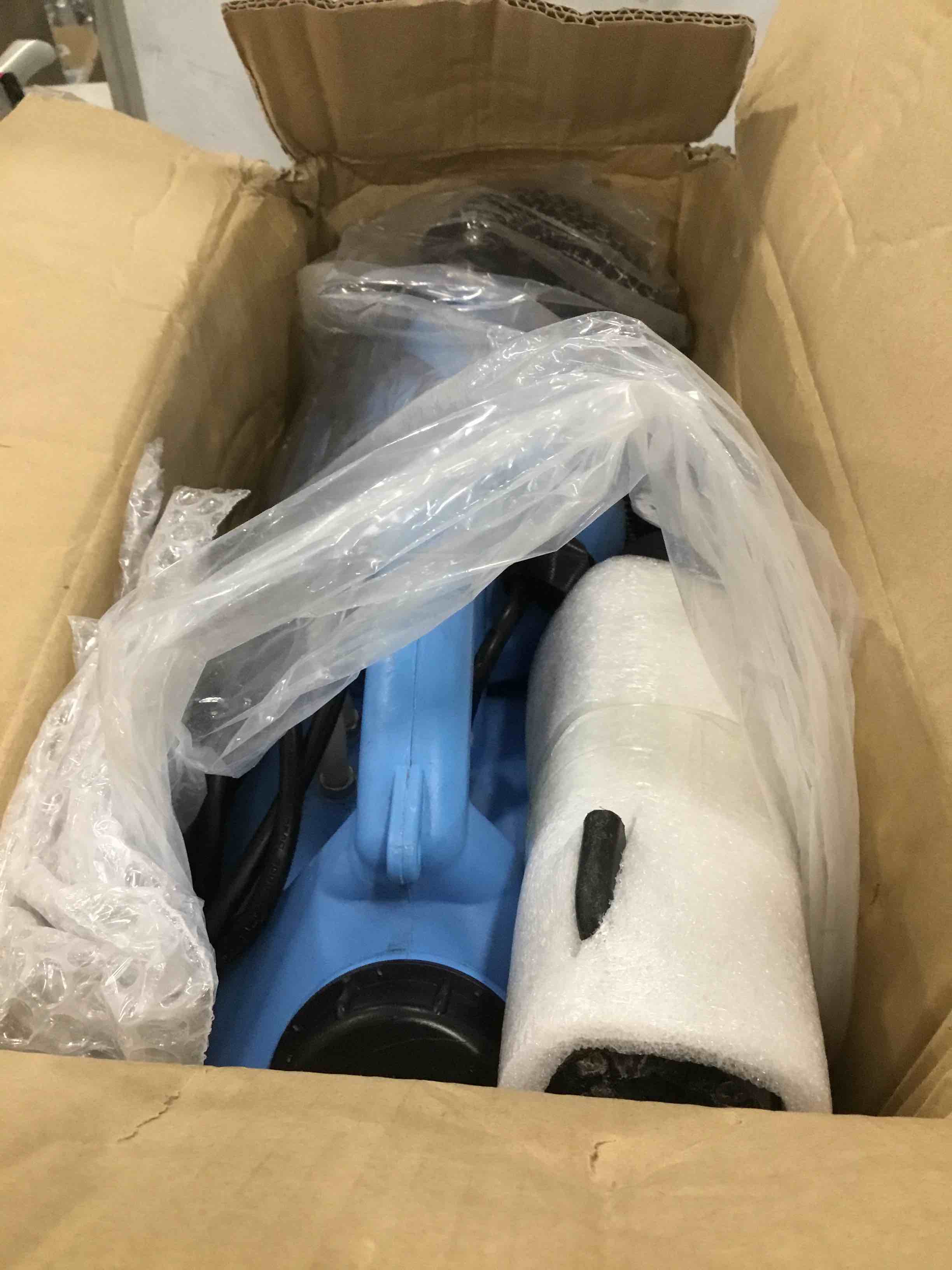 https://s3.amazonaws.com/lotting-images-prod/bidfta/YEL5977910_1709557596647.jpeg