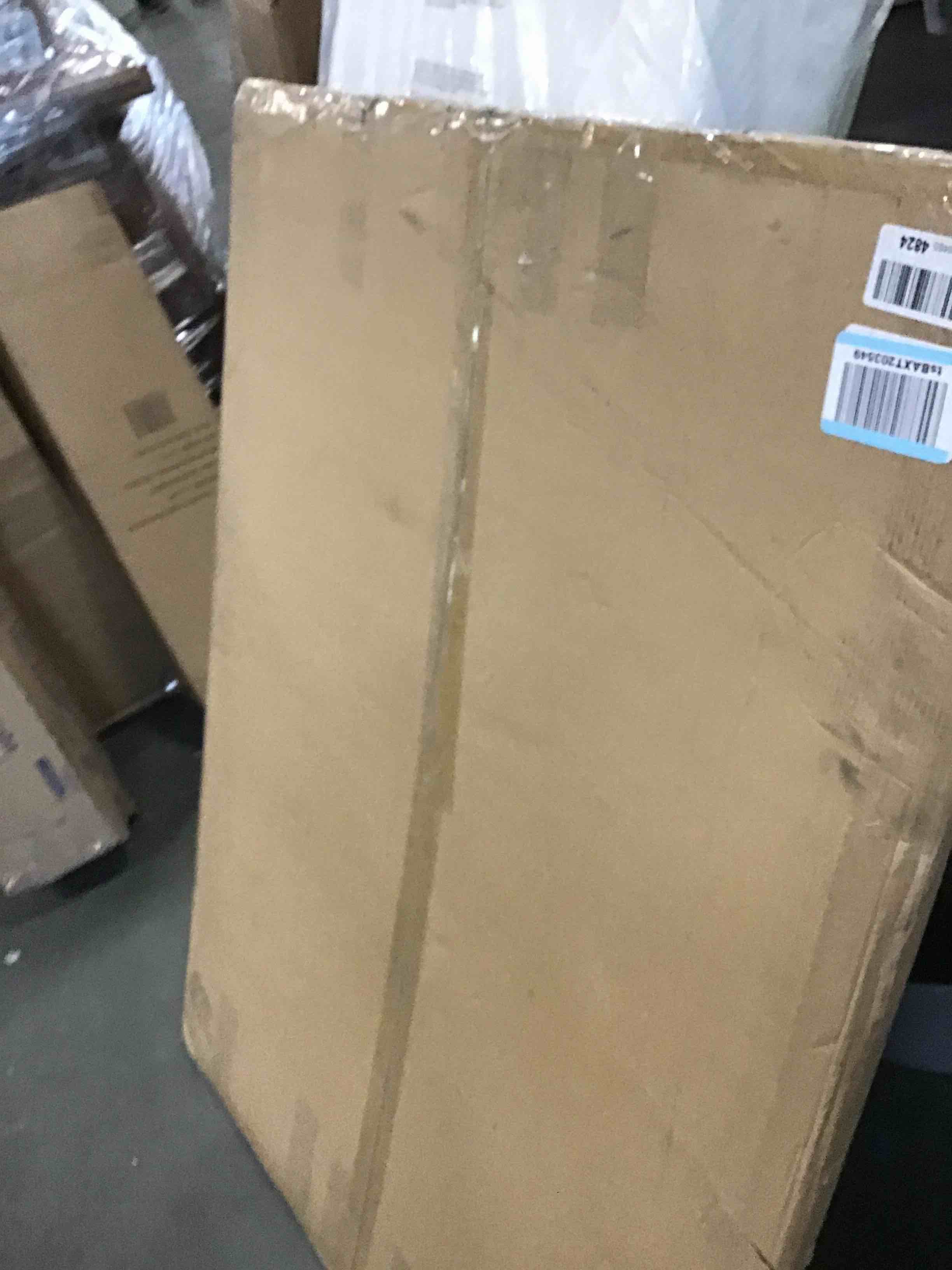 https://s3.amazonaws.com/lotting-images-prod/bidfta/YEL5978198_1708951019952.jpeg
