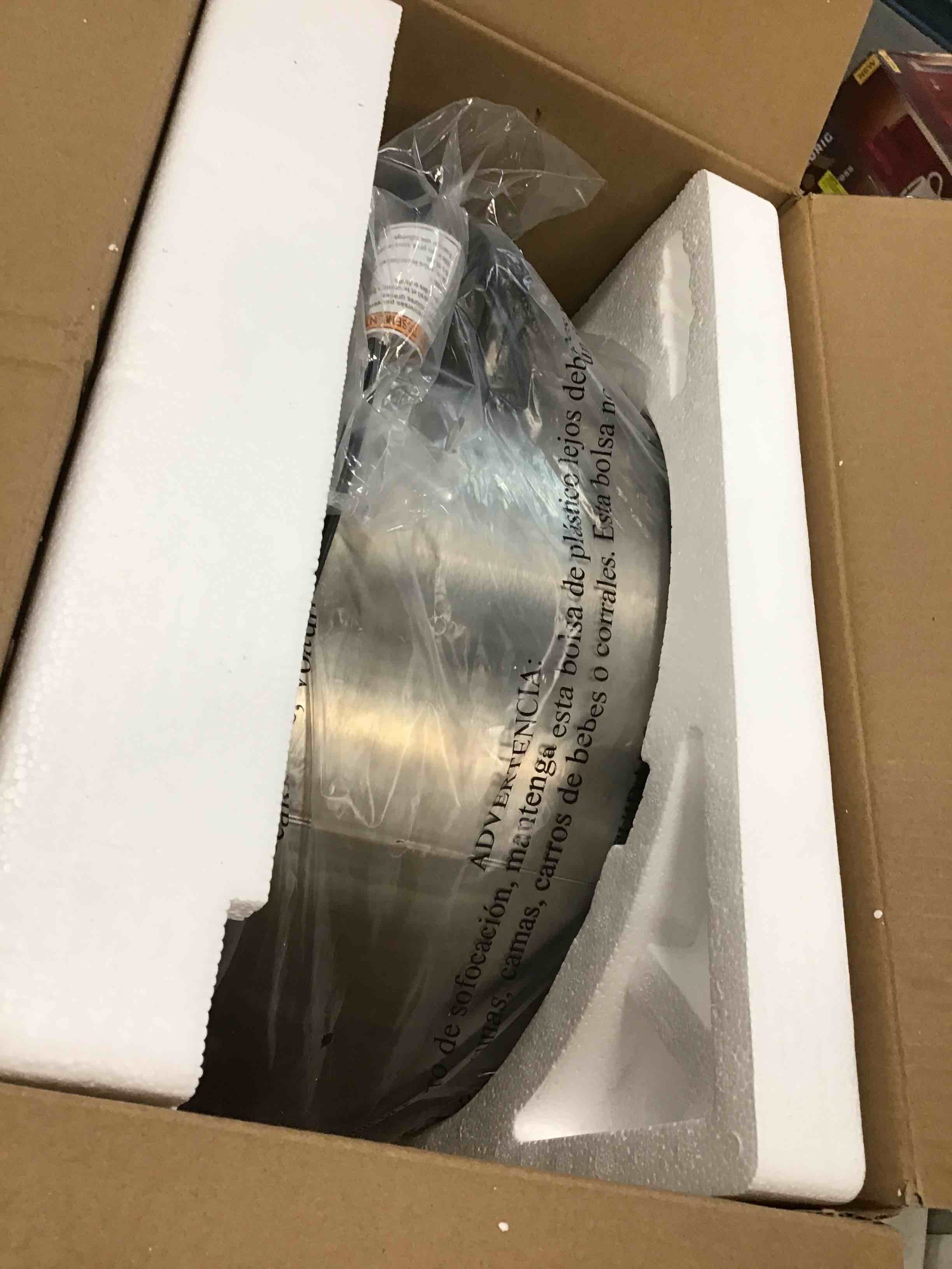 https://s3.amazonaws.com/lotting-images-prod/bidfta/YEL5978643_1709036779534.jpeg