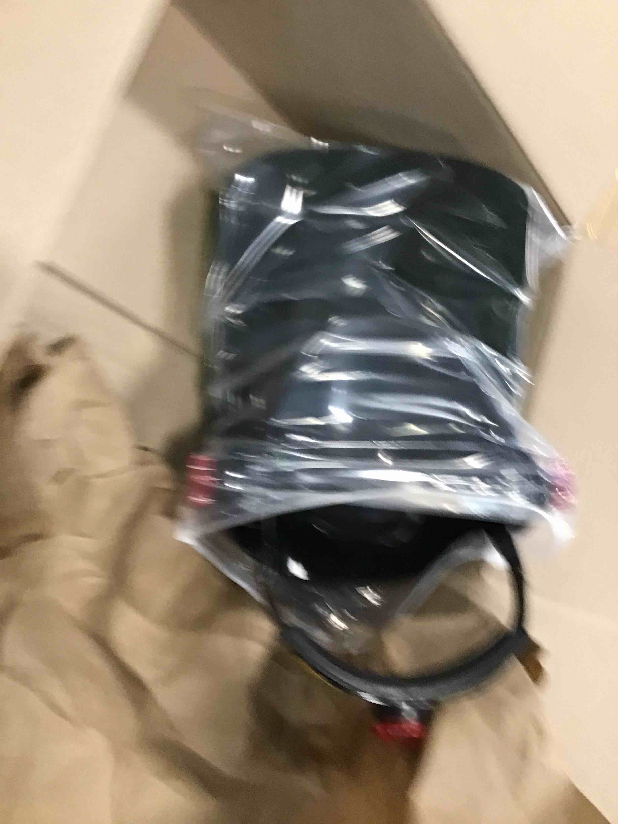 https://s3.amazonaws.com/lotting-images-prod/bidfta/YEL5979343_1709144914417.jpeg