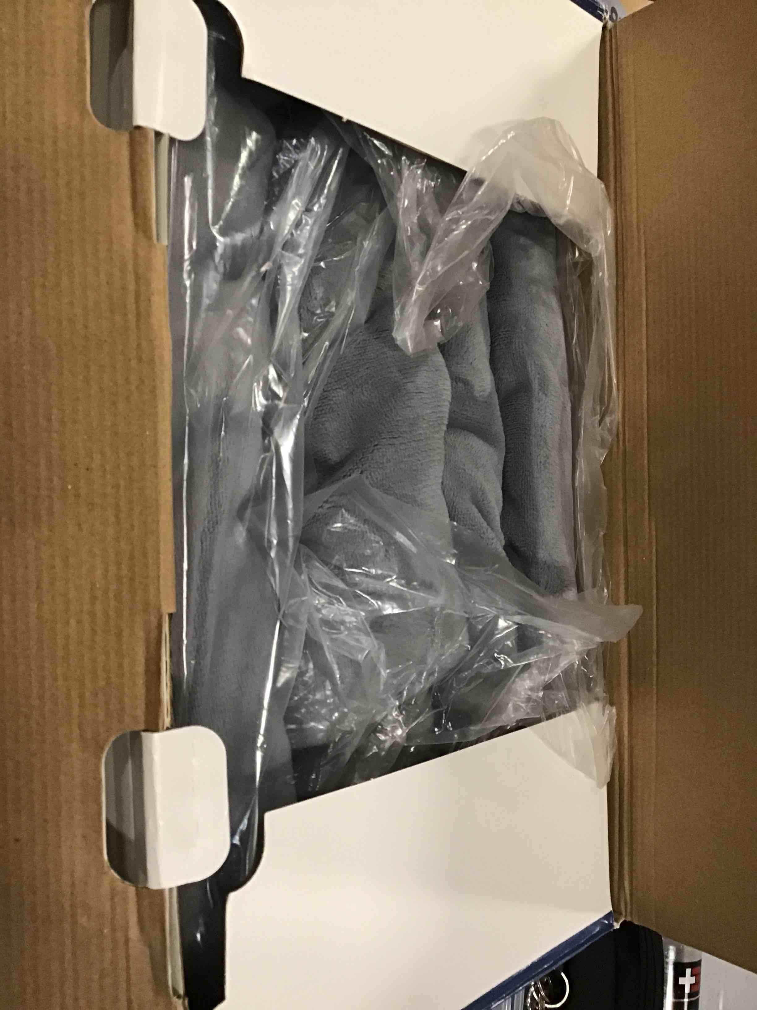 https://s3.amazonaws.com/lotting-images-prod/bidfta/YEL5979360_1709146172729.jpeg