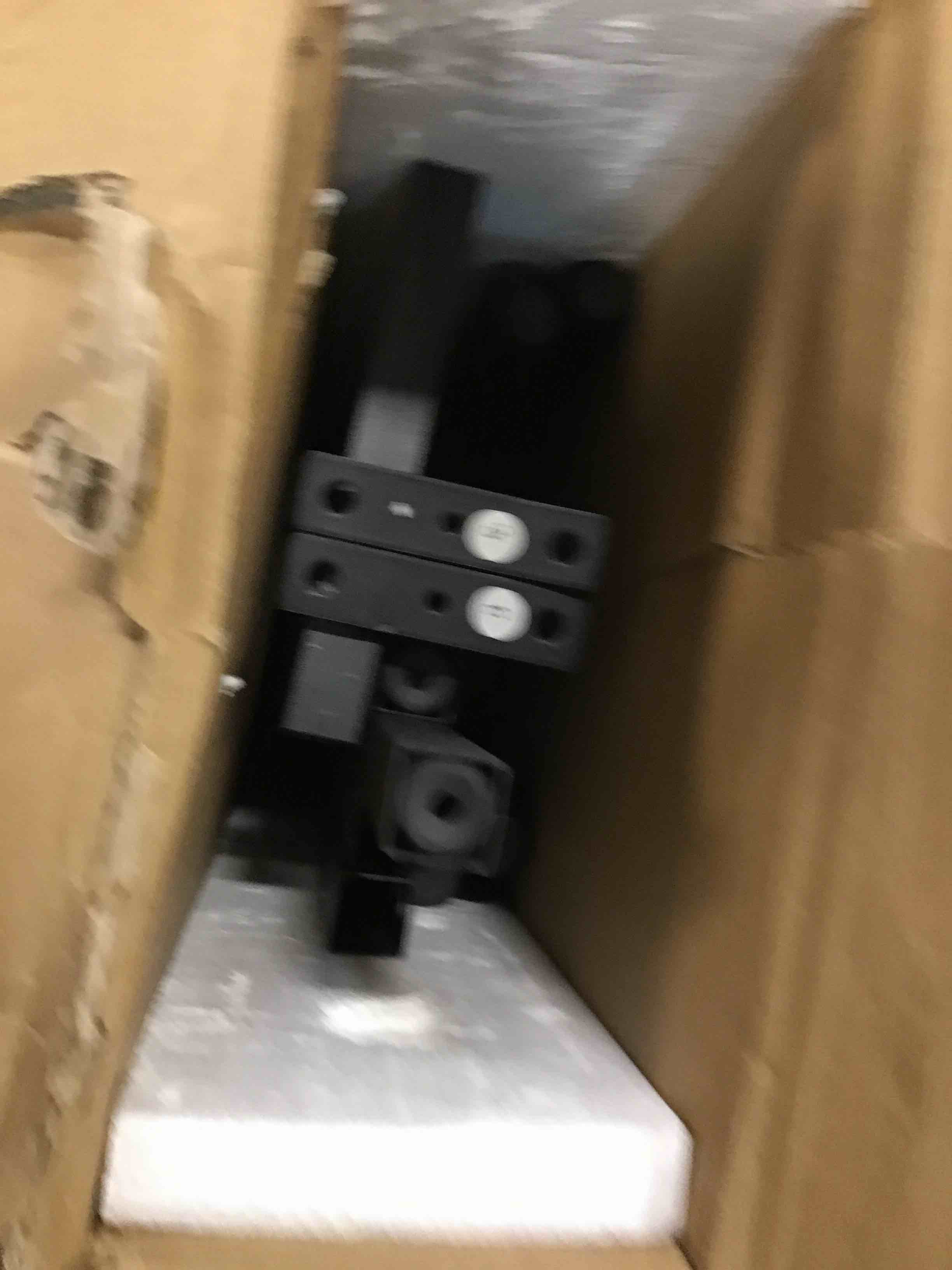 https://s3.amazonaws.com/lotting-images-prod/bidfta/YEL5979389_1709148596013.jpeg