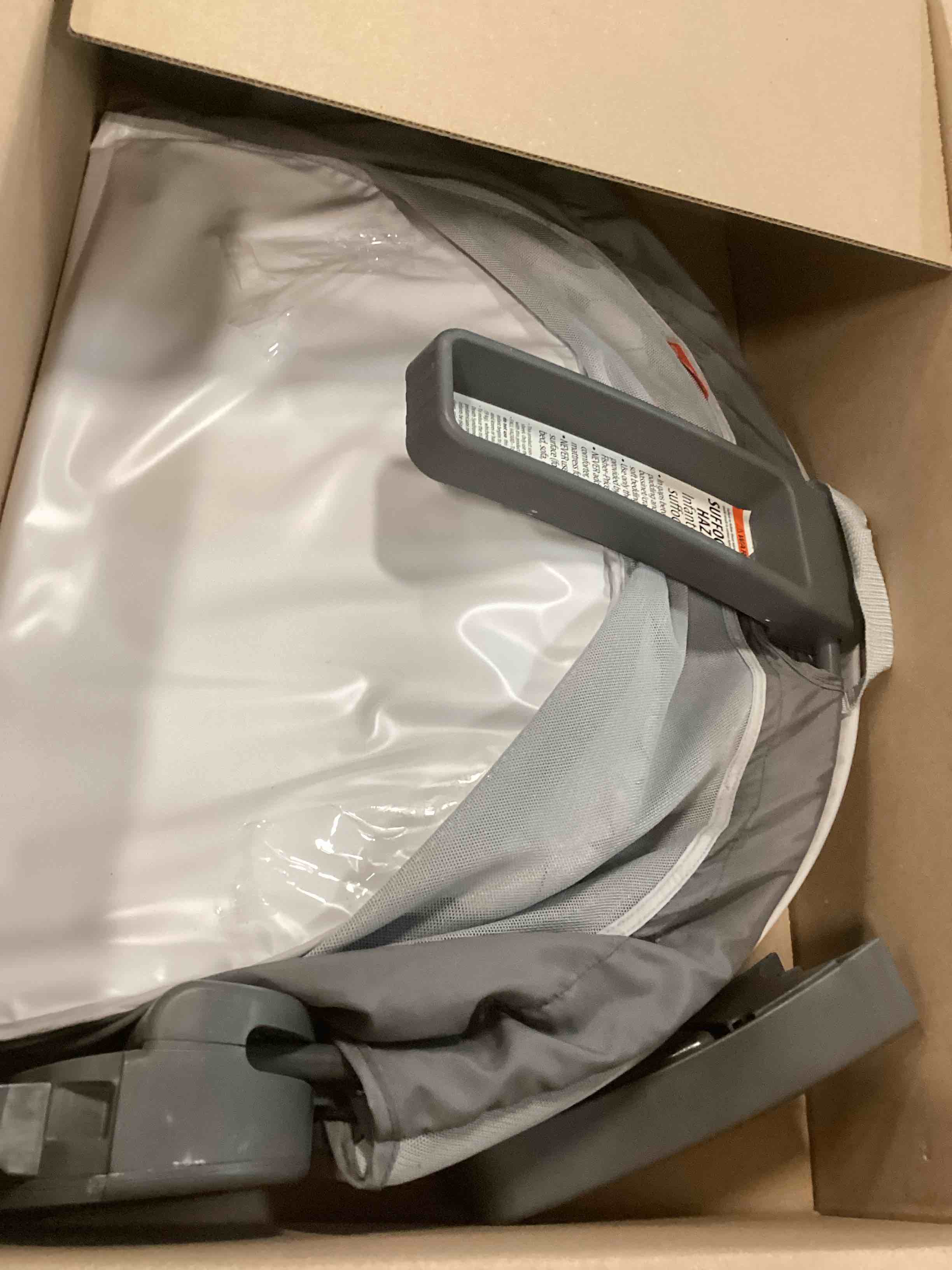 https://s3.amazonaws.com/lotting-images-prod/bidfta/YEL5979488_1709045386231.jpeg